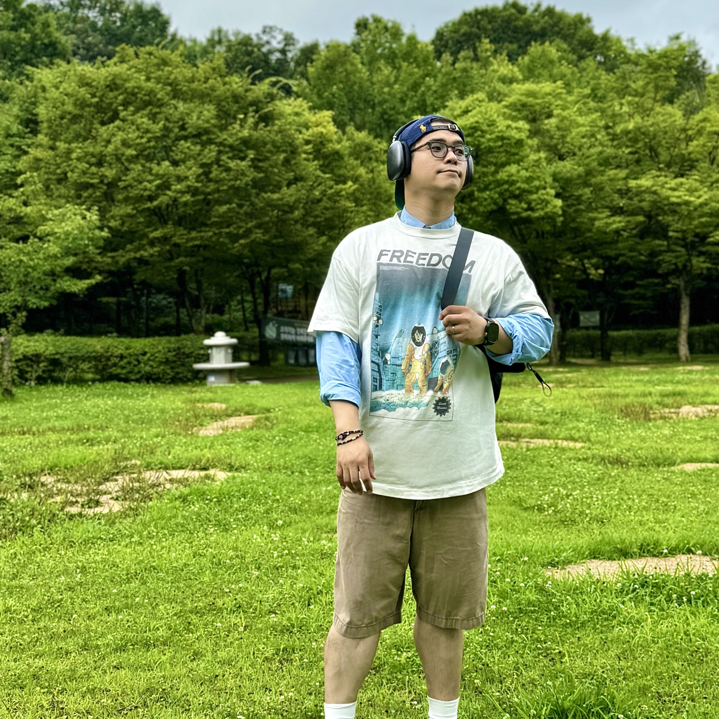 Saint Mxxxxxx x Freedom Astro S/S T-Shirt White - 24SS, Salomon XA Pro 3D Alloy Silver 착용 스타일 - 3