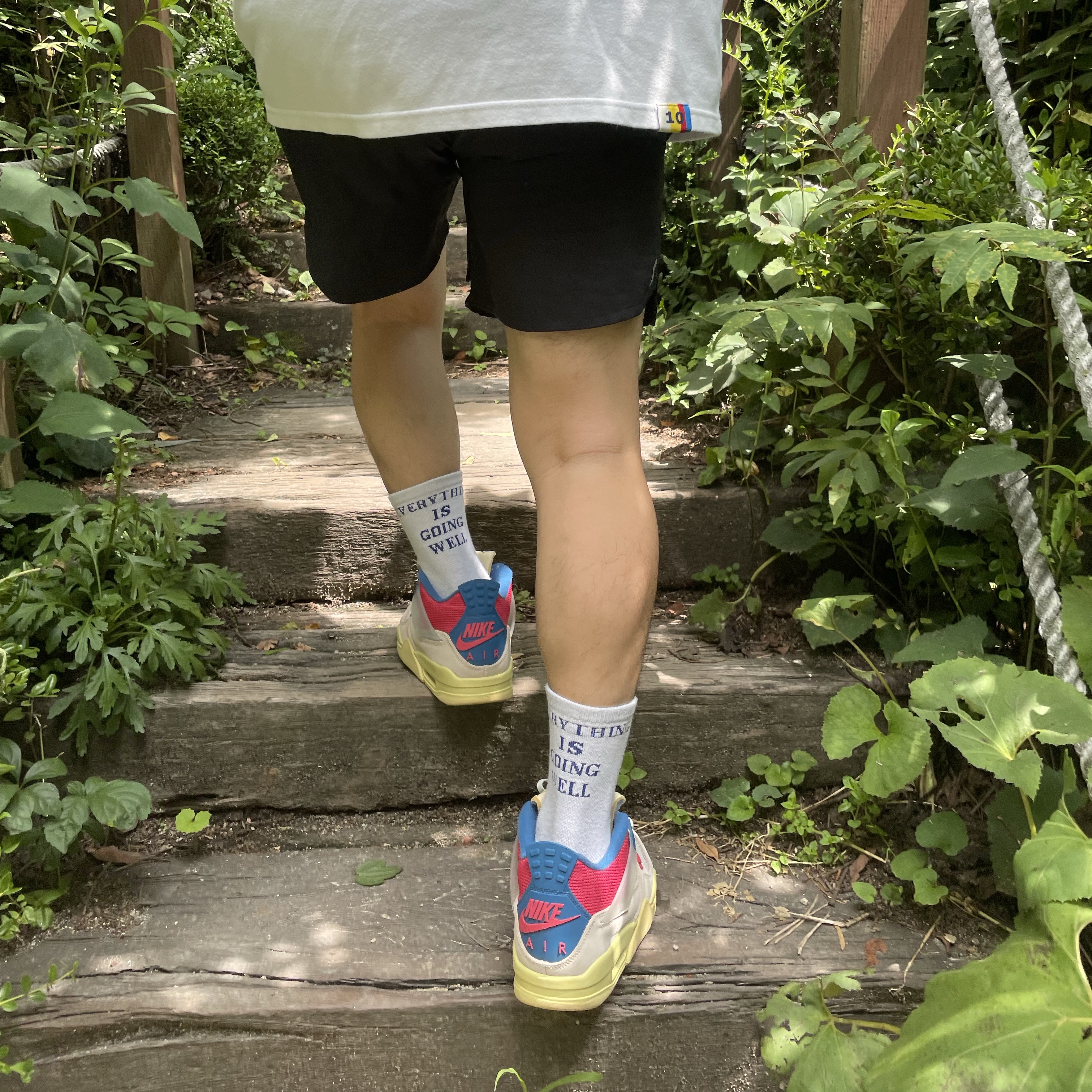 Jordan 4 x Union Retro Guava Ice 착용 스타일 - 2