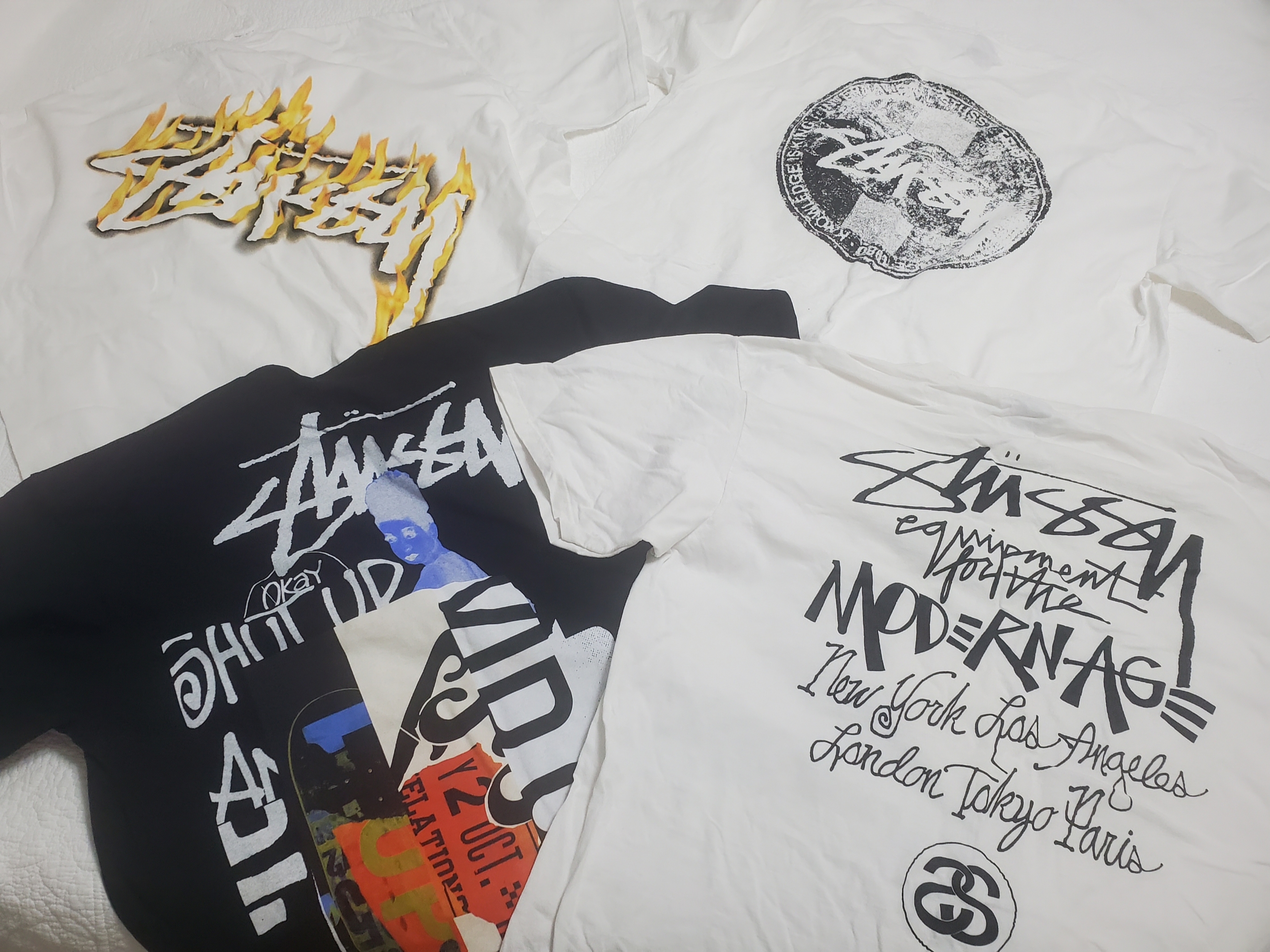 Stussy David Carson Do Your Thang T-Shirt Black, Stussy Dot Stamp T-Shirt White 착용 스타일 - 1