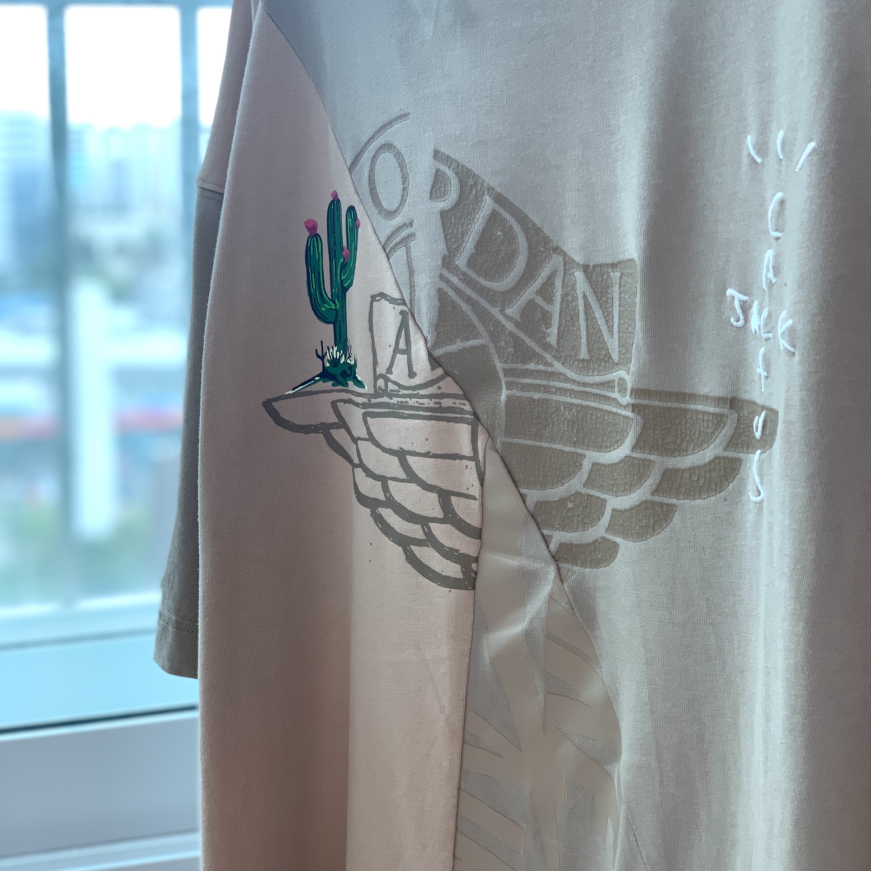 Jordan x Travis Scott S/S Top - US/EU 착용 스타일