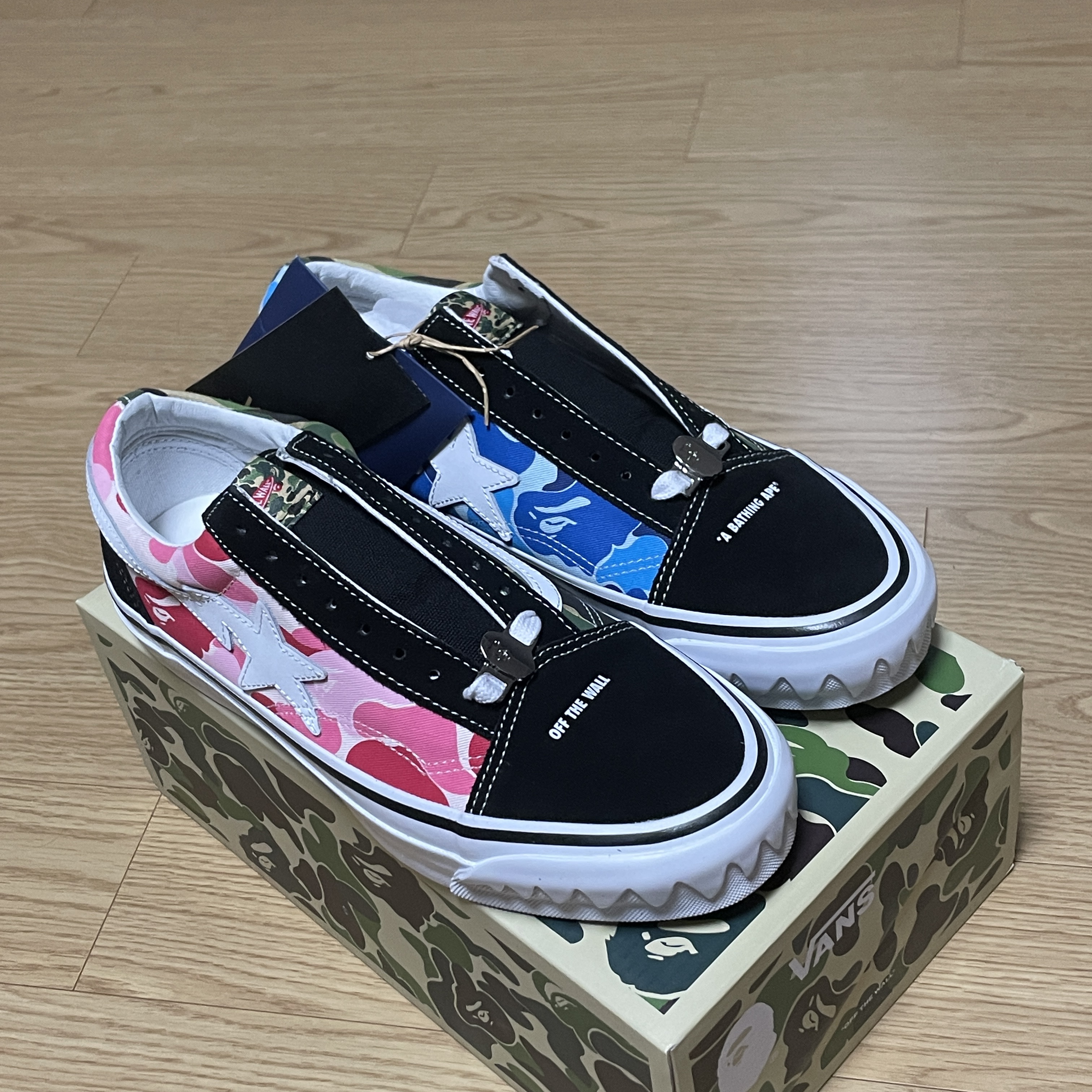 Vans x BAPE Old Skool TB LX Black 착용 스타일 - 2