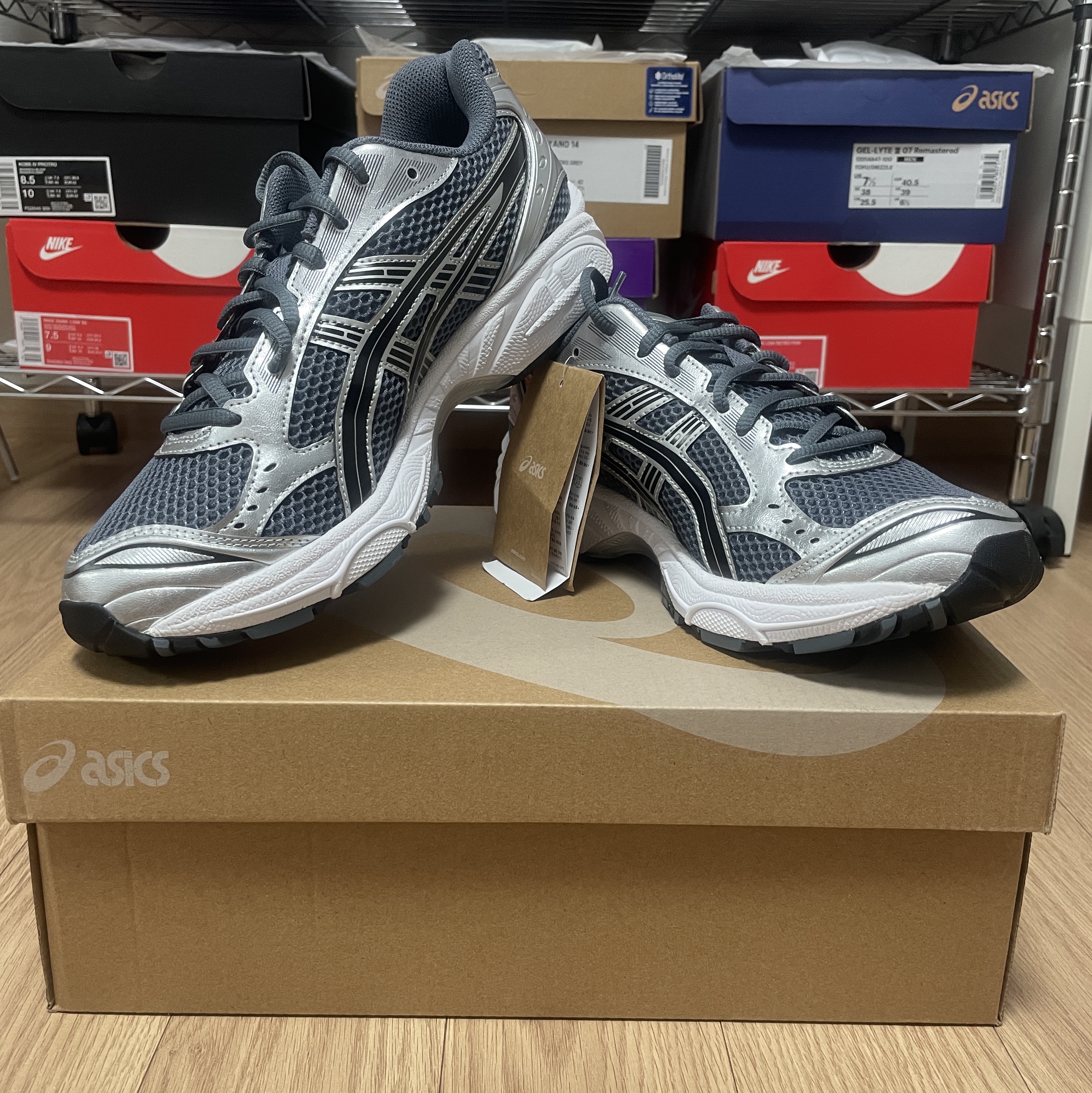 Asics Gel-Kayano 14 Metropolis Jasper Green 착용 스타일