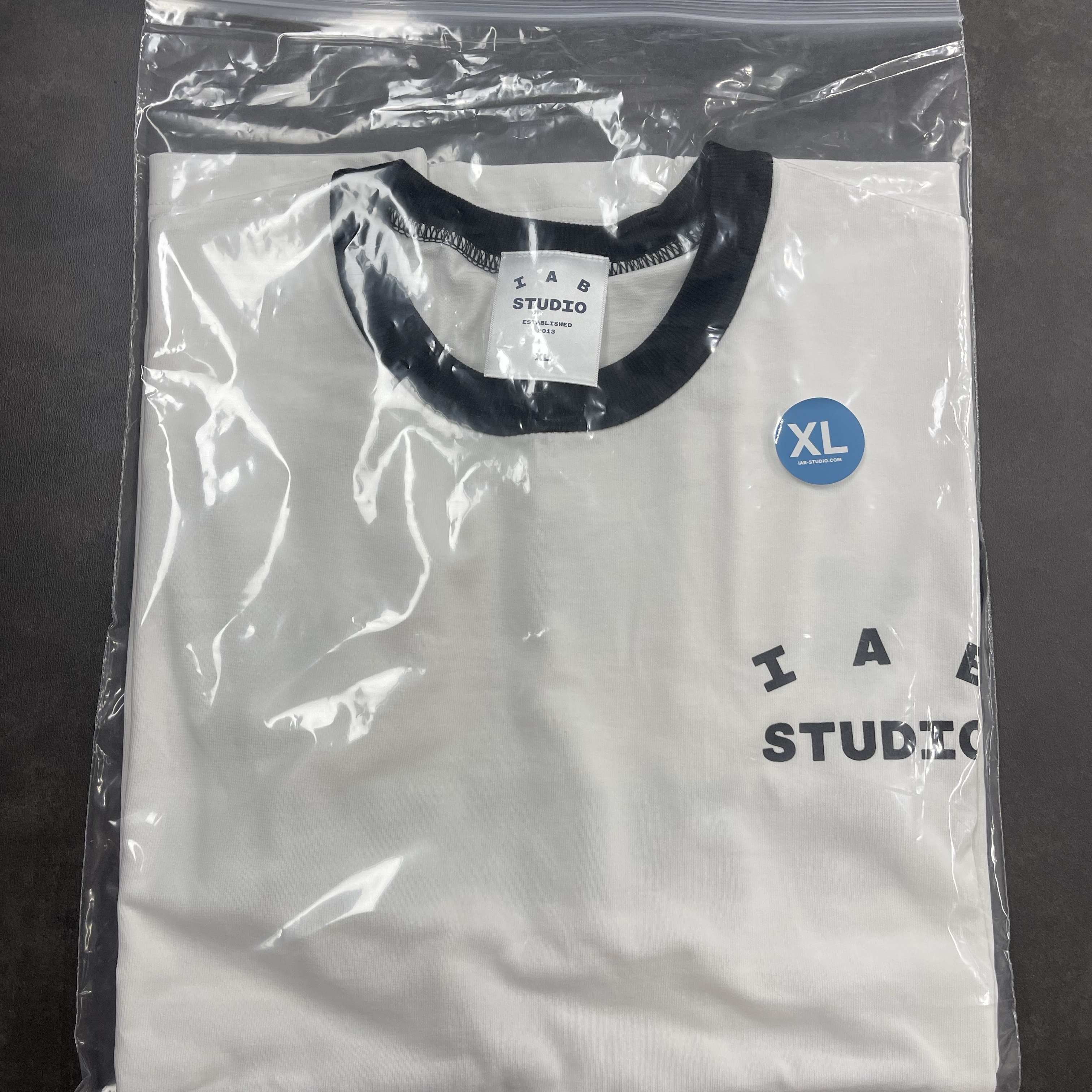 IAB Studio Established T-Shirt White Black 착용 스타일
