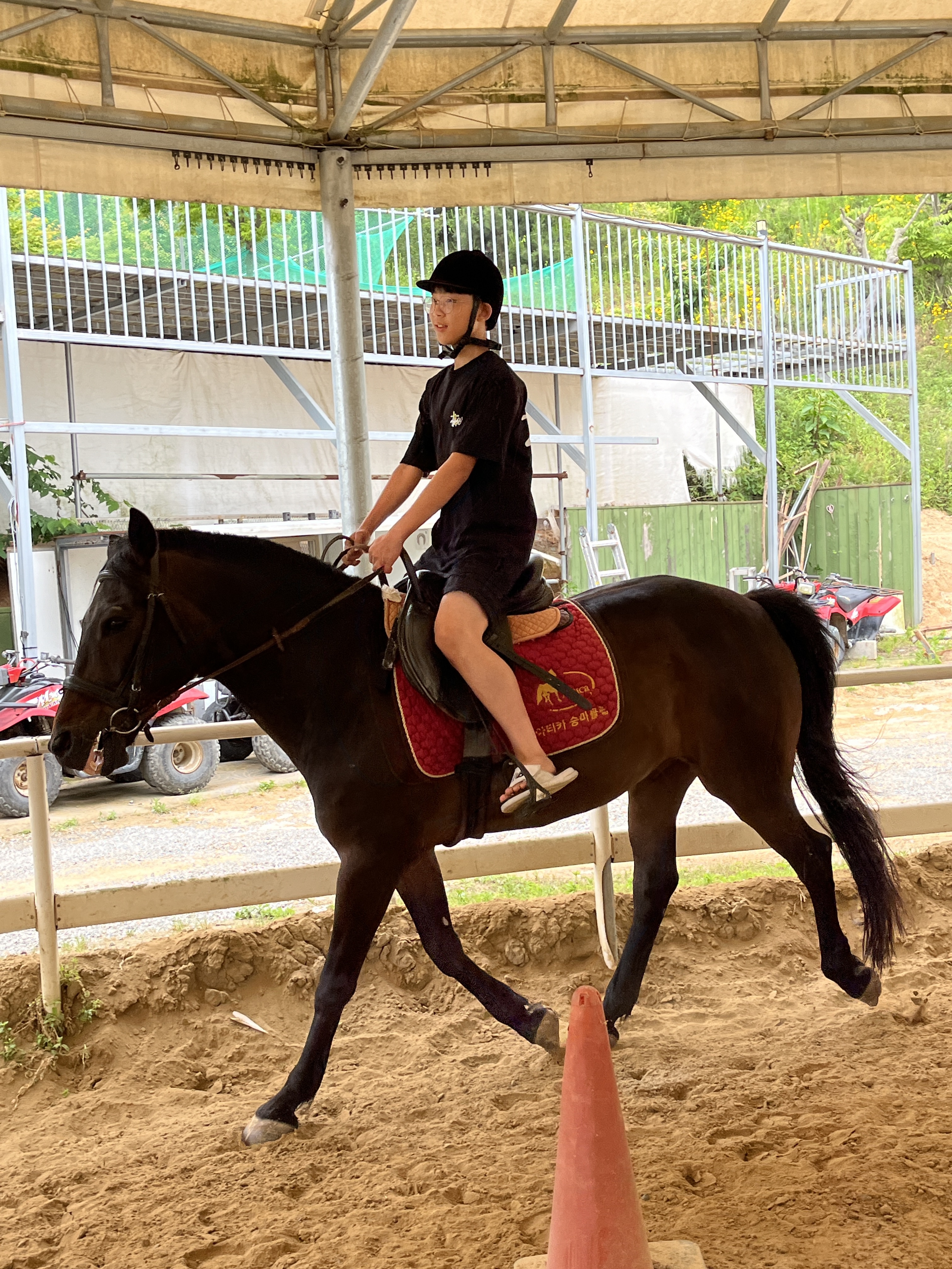 Stussy Basic Stussy T-Shirt Black 2023 착용 스타일 - 8