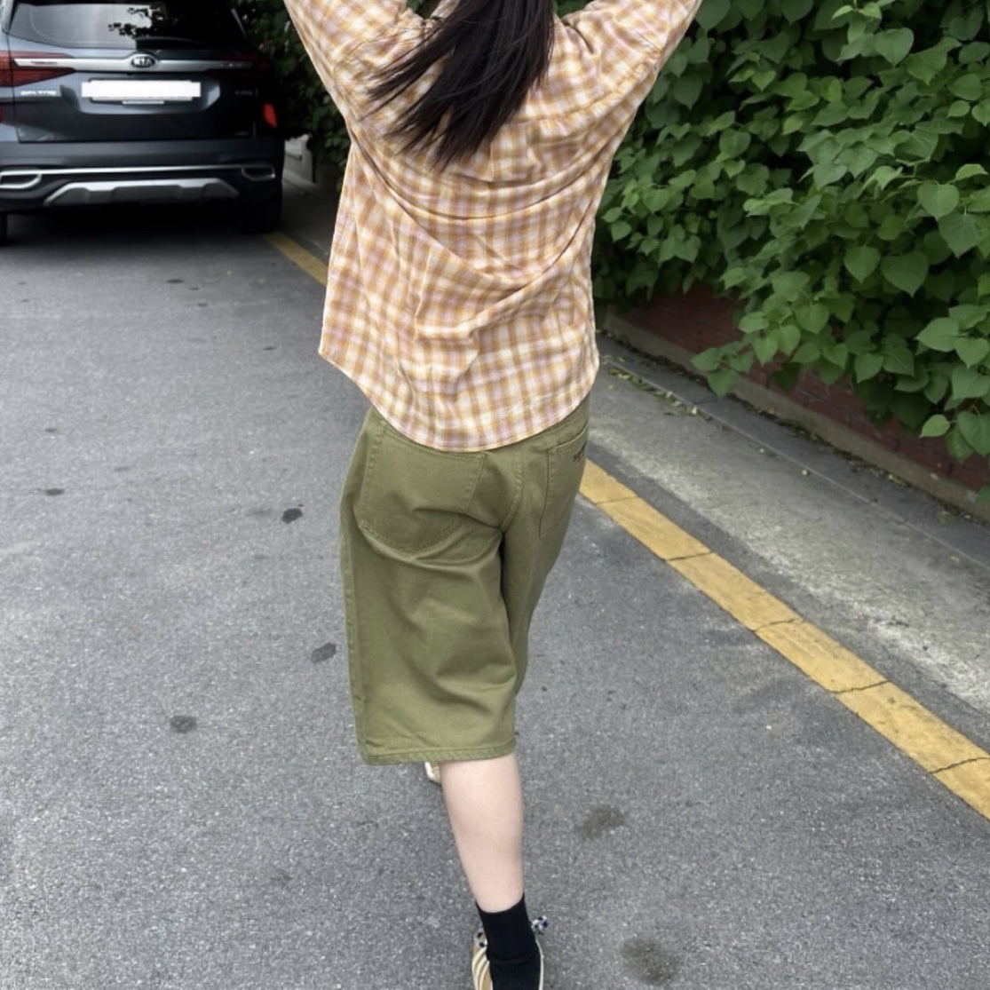 Supreme Baggy Denim Short Light Olive - 24SS, Adidas x Wales Bonner Country Mesa 착용 스타일 - 4
