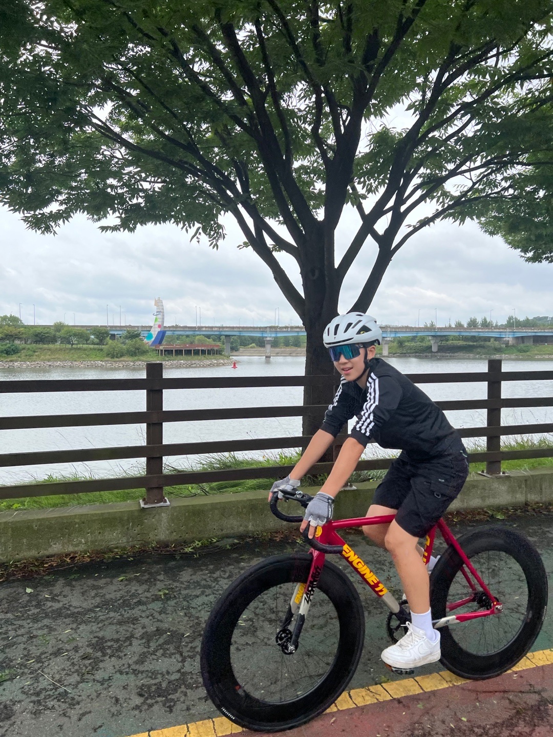 Stussy Kittens T-Shirt Black, Nike Air Force 1 '07 Low White 착용 스타일 - 10