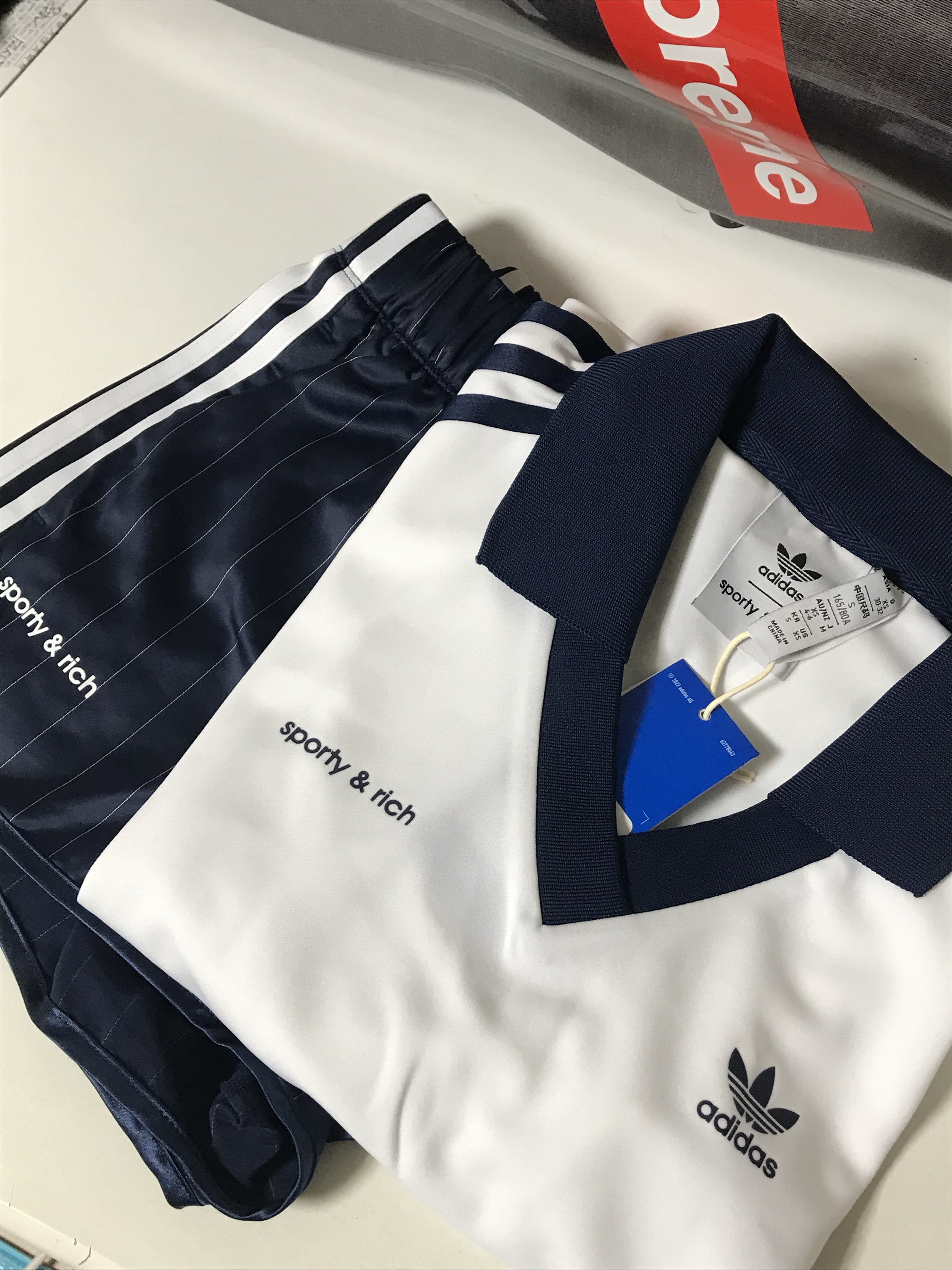 (W) Adidas x Sporty & Rich Long Sleeve Football Jersey White Night Indigo - KR Sizing, (W) Adidas x Sporty & Rich Shorts White Night Indigo - KR Sizing 착용 스타일