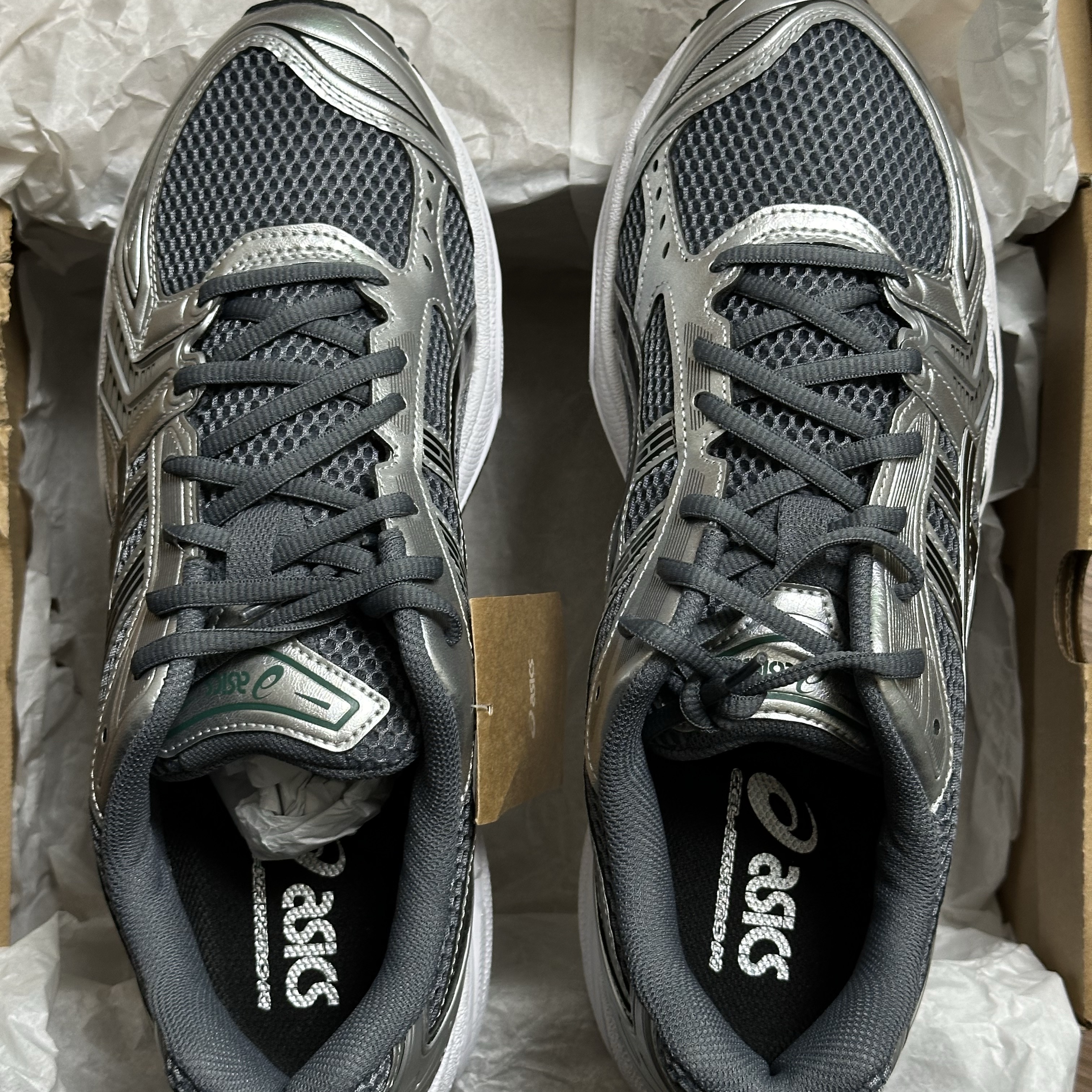 Asics Gel-Kayano 14 Metropolis Jasper Green 착용 스타일 - 5