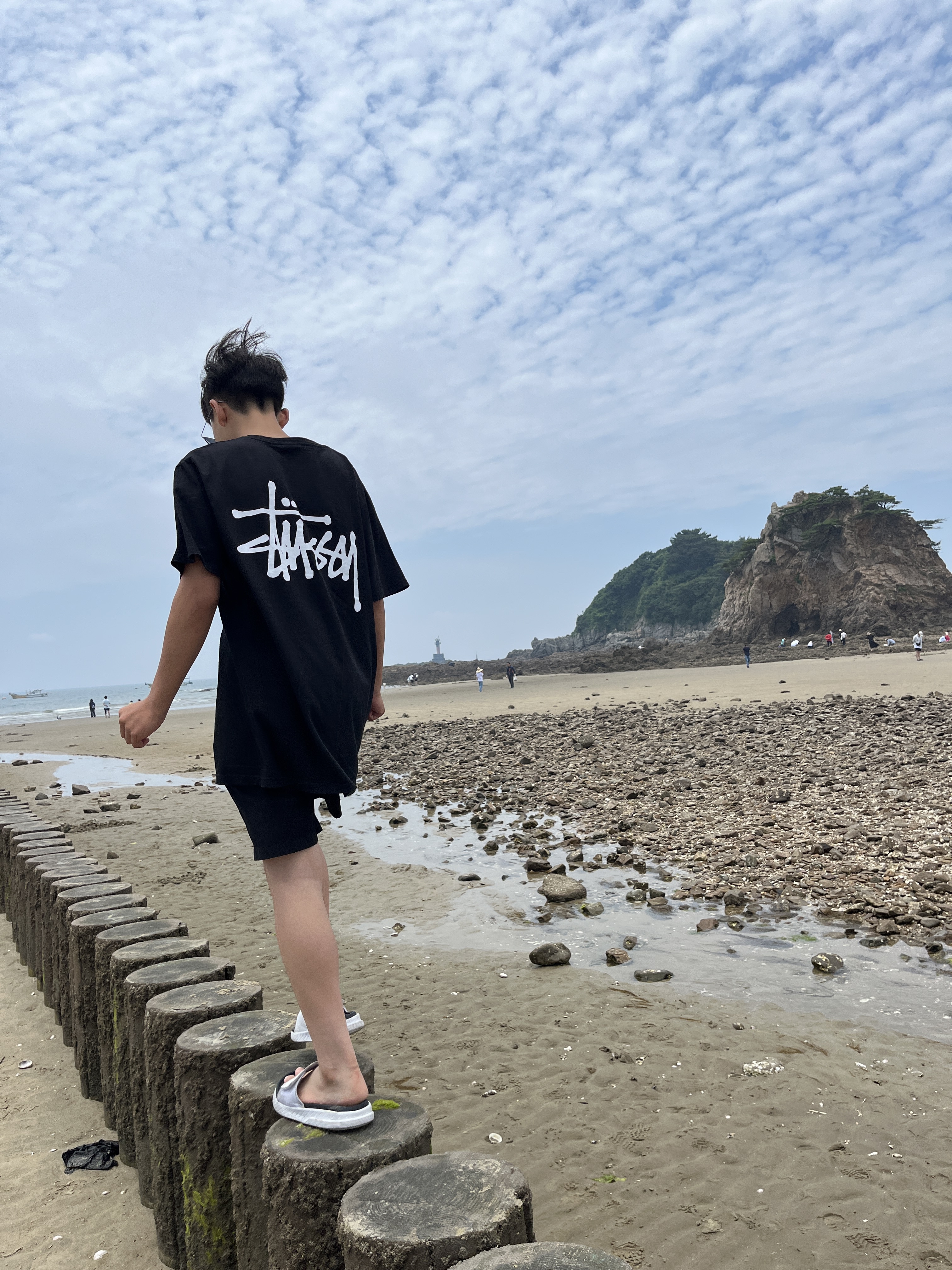 Stussy Basic Stussy T-Shirt Black 2023 착용 스타일 - 1
