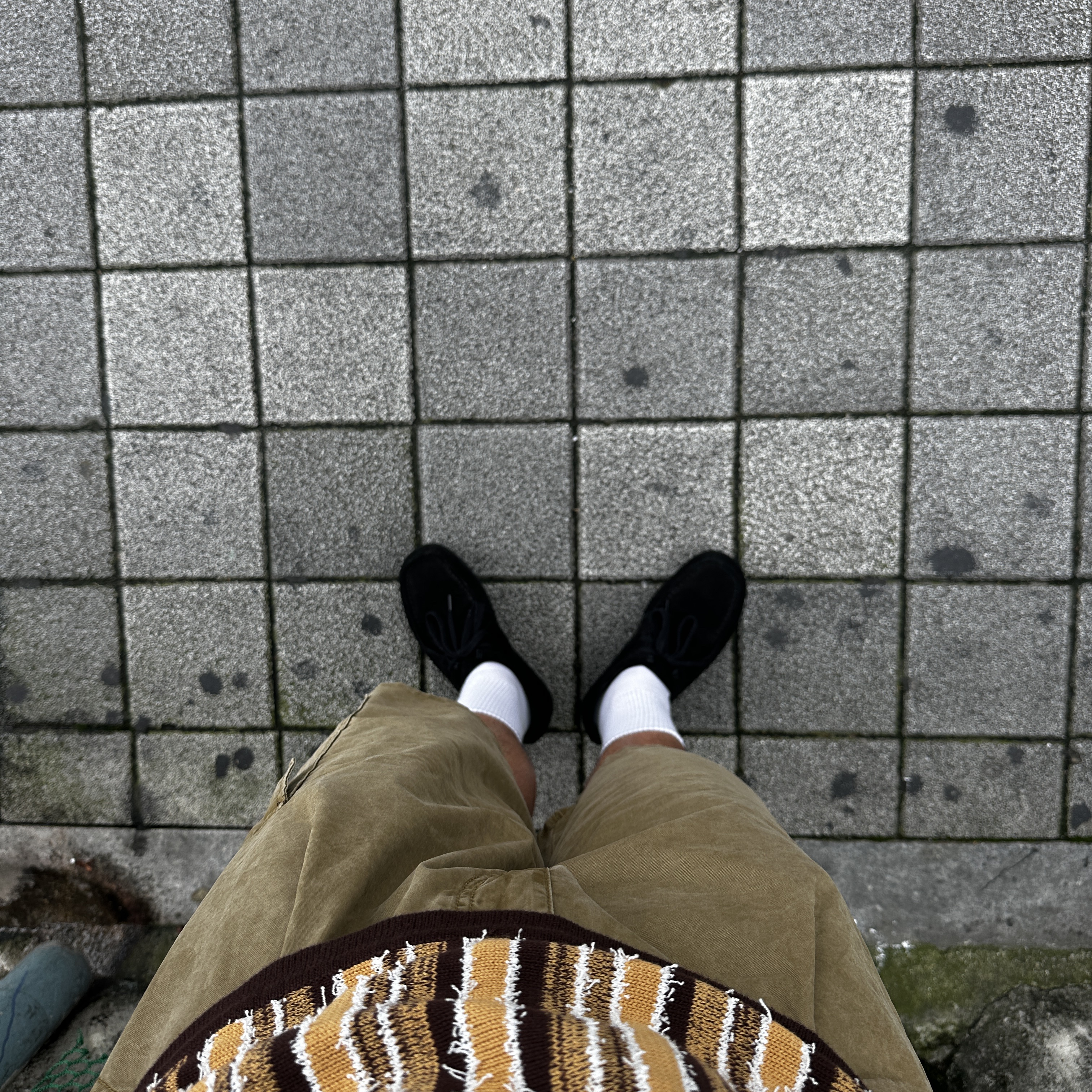 GU Real Leather Moccasin Shoes Black 착용 스타일