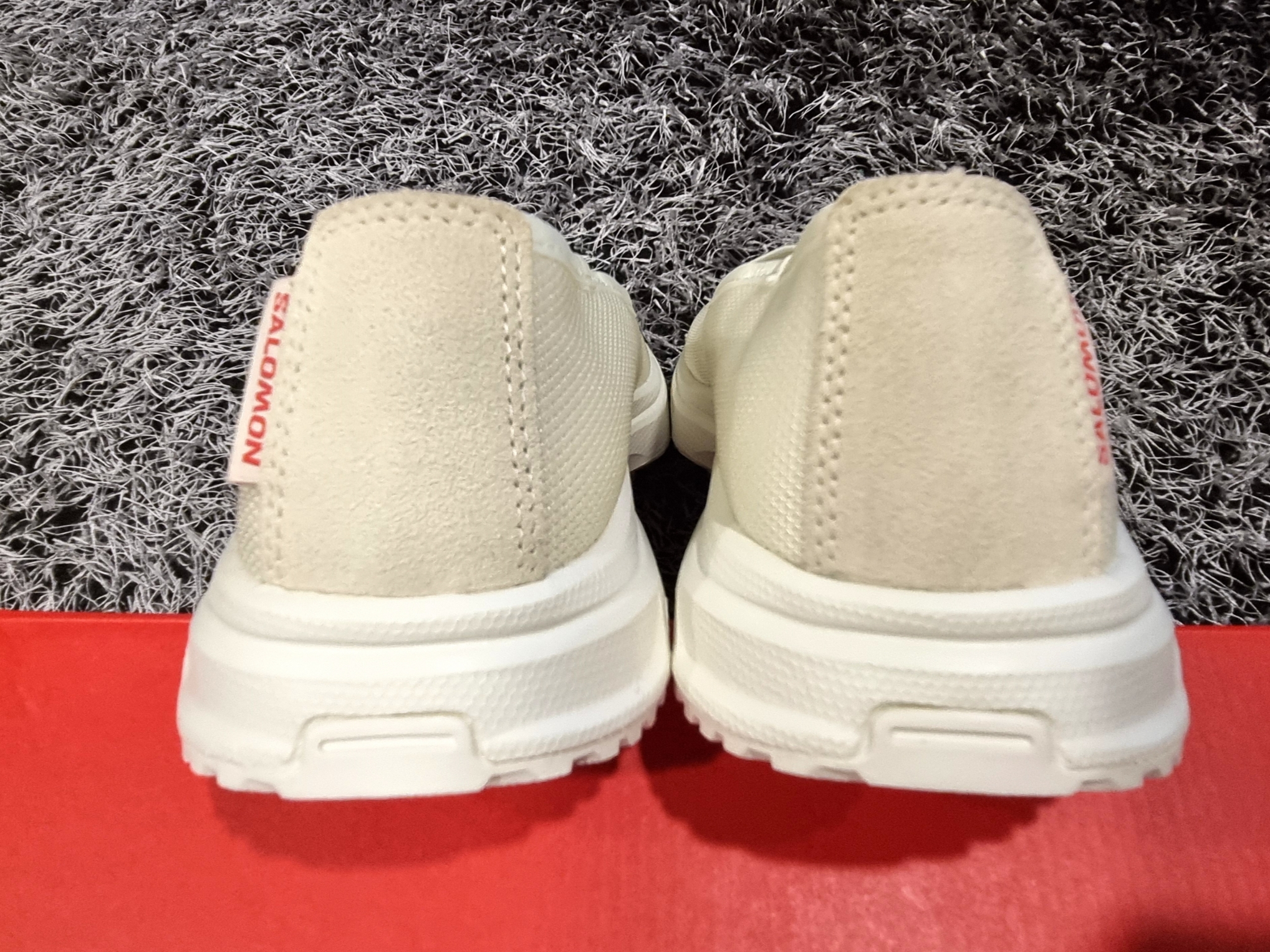 Salomon x Sandy Liang RX Marie Jeanne Vanilla Ice 착용 스타일 - 4