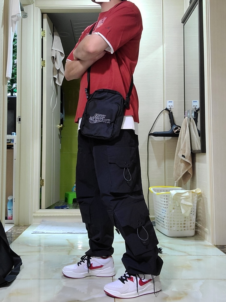 Jordan Stadium 90 White Varsity Red, Nike Heitage Crossbody Bag 3L Black Bright Mandarin 착용 스타일 - 4