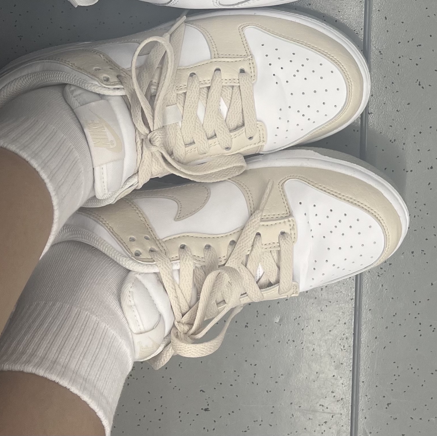 (W) Nike Dunk Low Next Nature Light Orewood Brown 착용 스타일