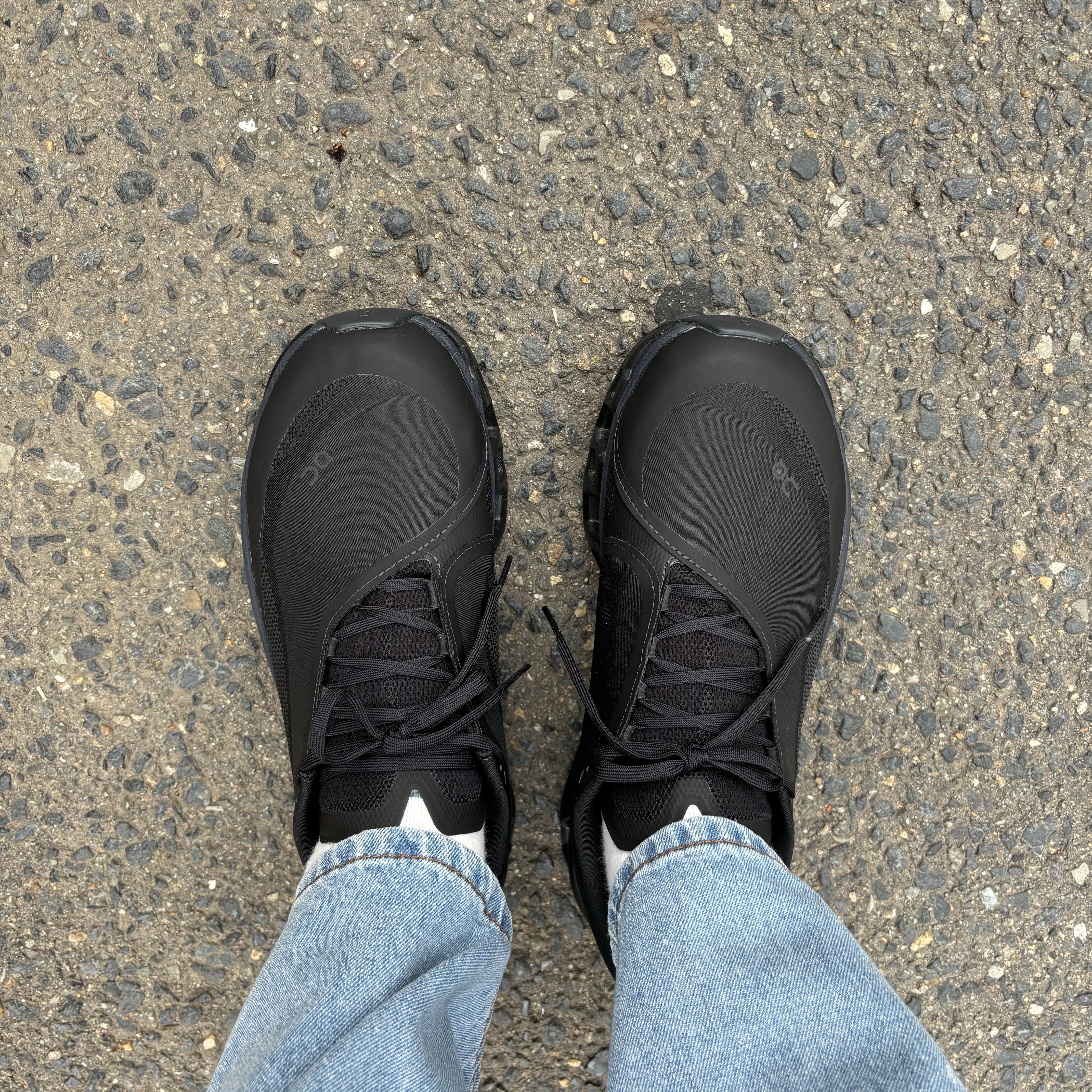(W) On Running x Post Archive Faction (Paf) Cloudmonster 2 Black Magnet 착용 스타일