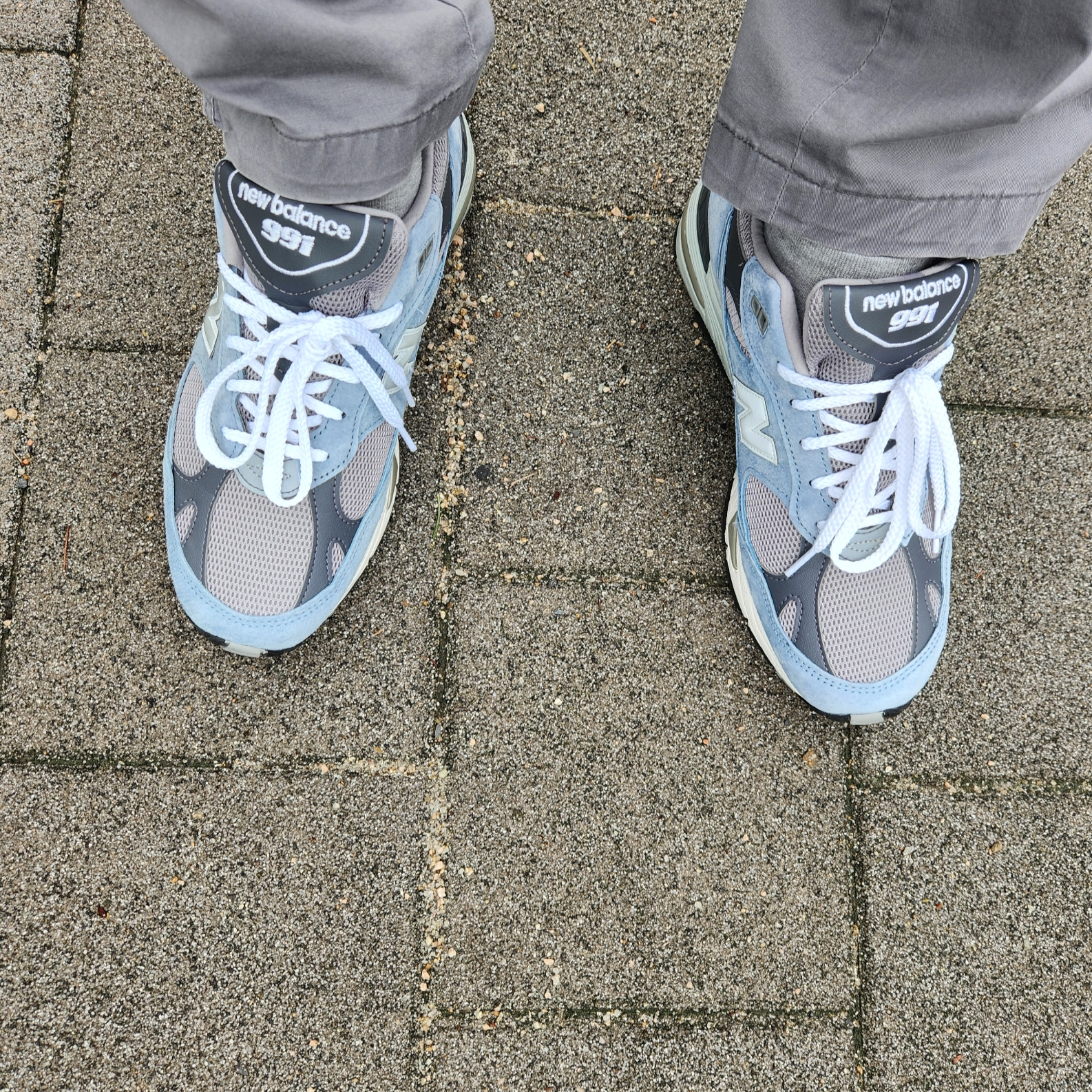 New Balance 991 Made in UK Dusty Blue 착용 스타일