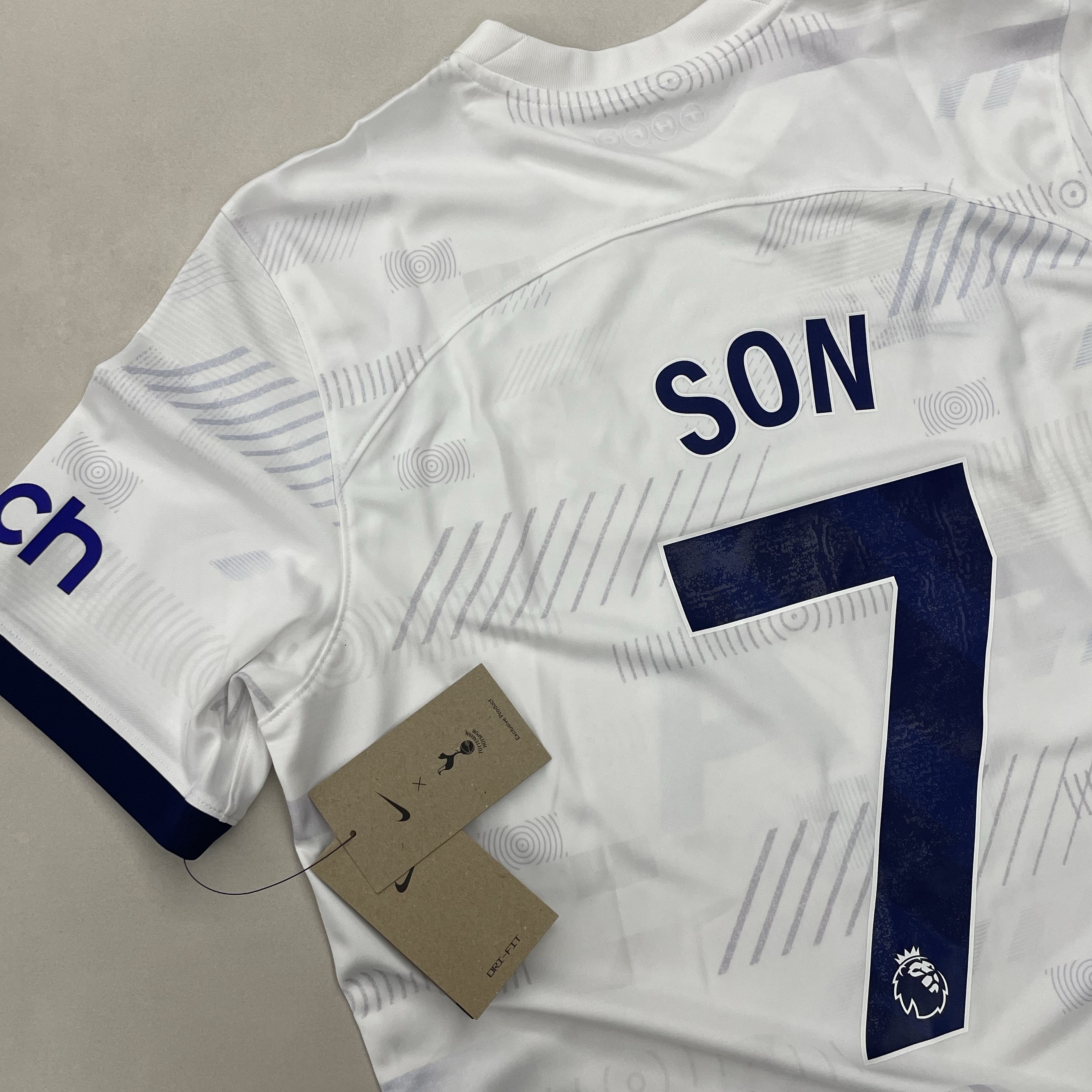 Nike Tottenham Hotspur 2023/24 Dri-Fit Stadium Home Jersey White (Non Marking Ver.) 착용 스타일 - 1