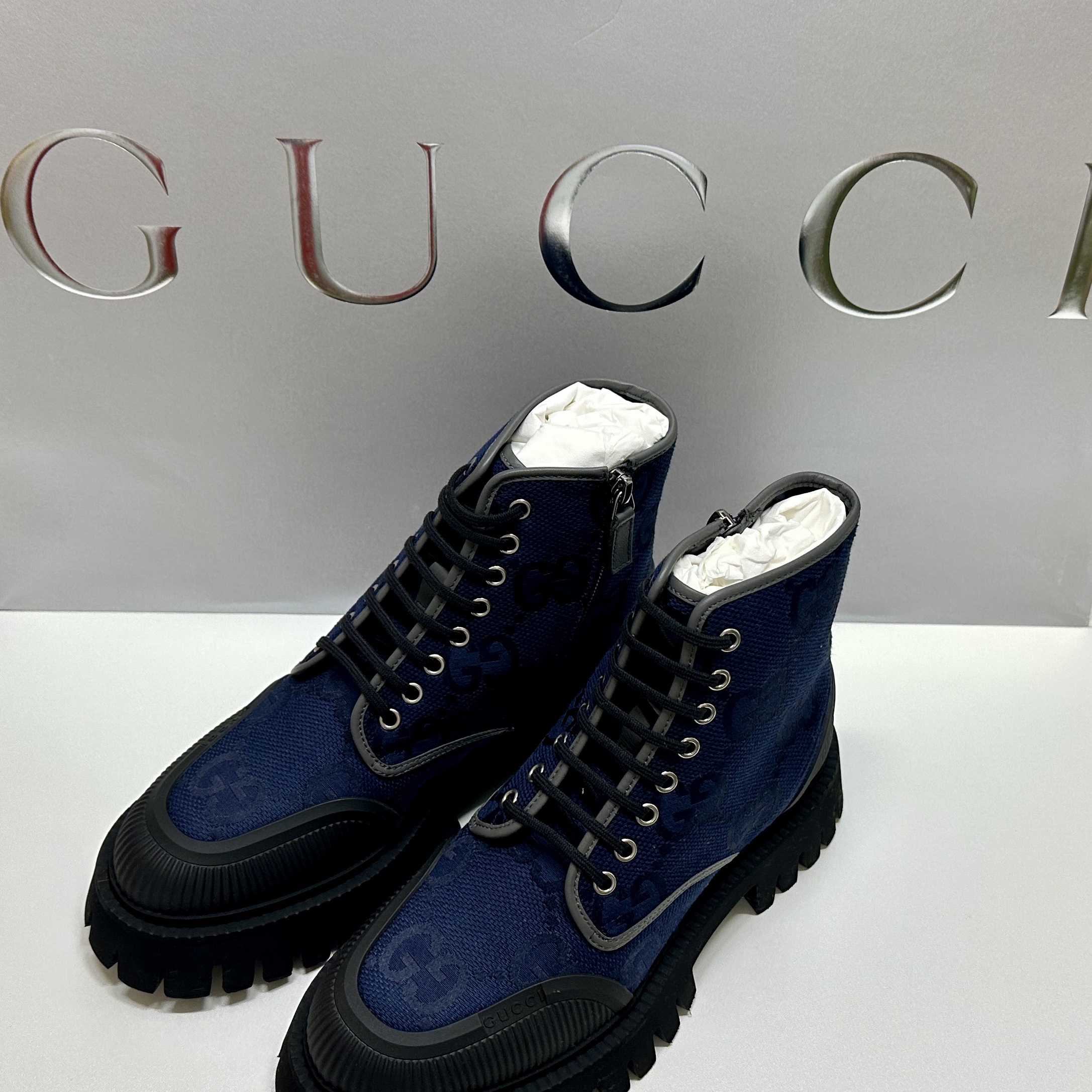 Gucci Lace-Up Boot Blue Grey Canvas 착용 스타일