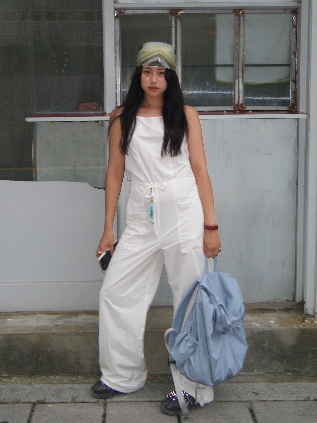 ACOC Blooming Backpack Ice Blue 착용 스타일 - 4