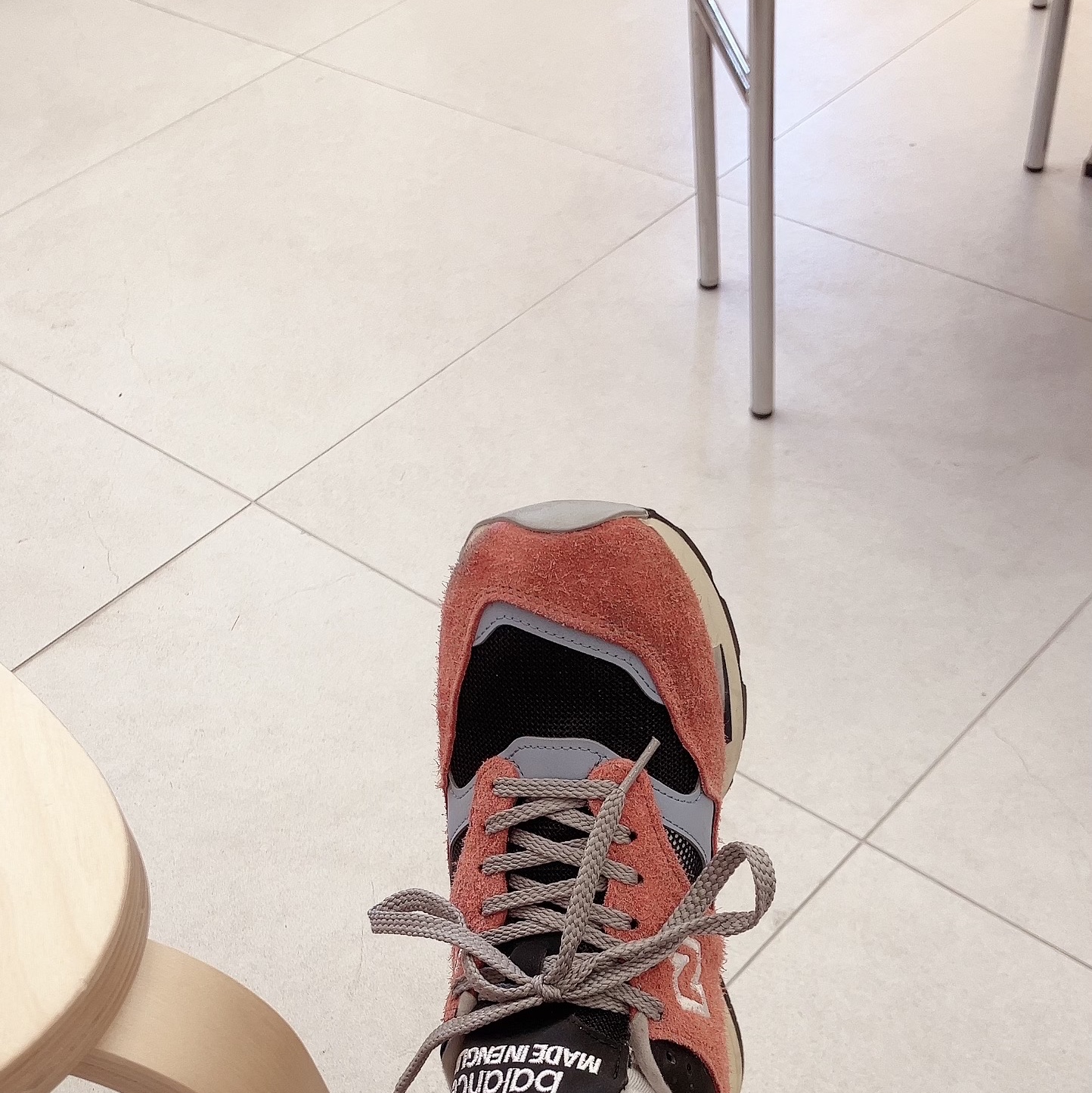New Balance 1500 Made in UK Blood Orange 착용 스타일