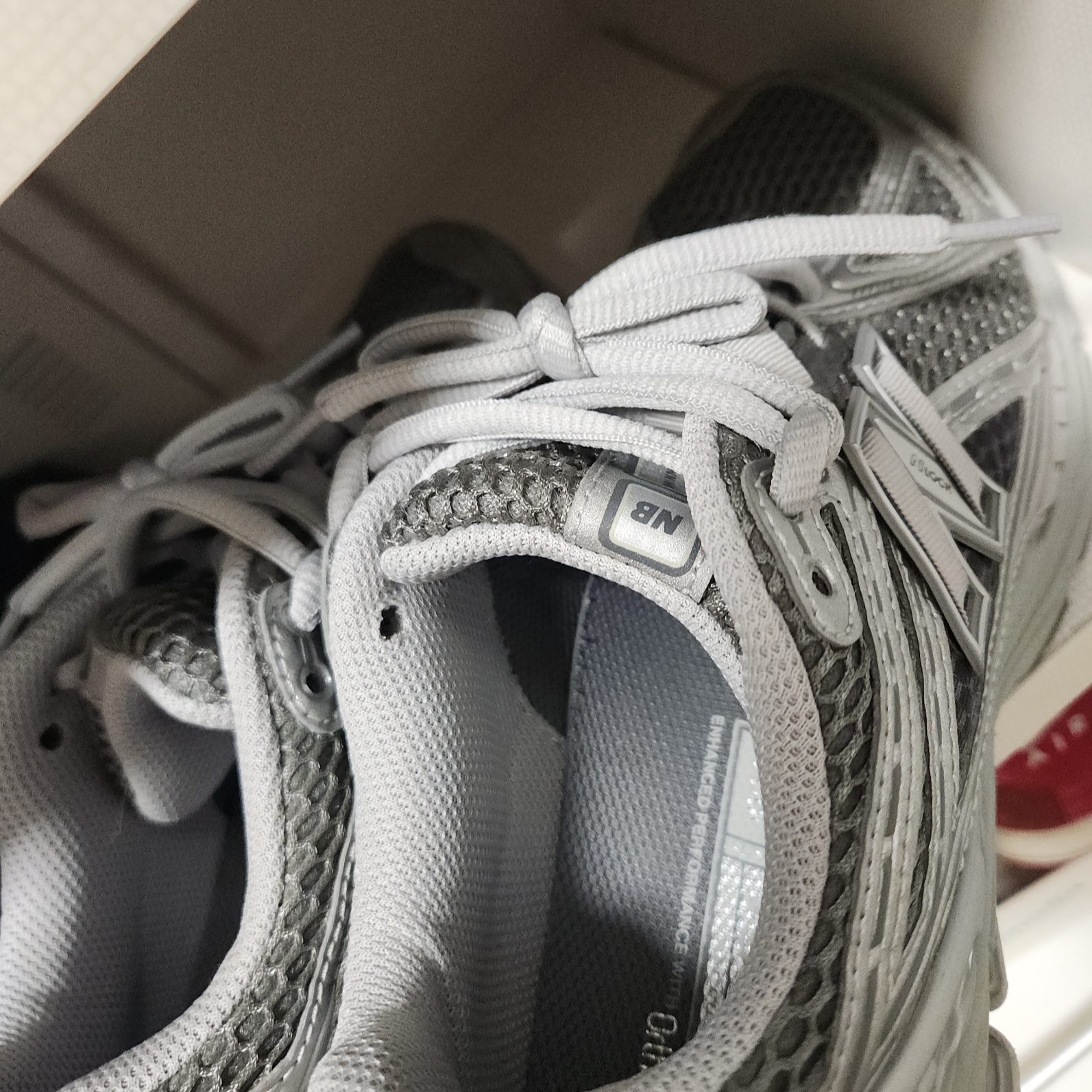 New Balance 1906R Harbor Grey Silver Metalic 착용 스타일
