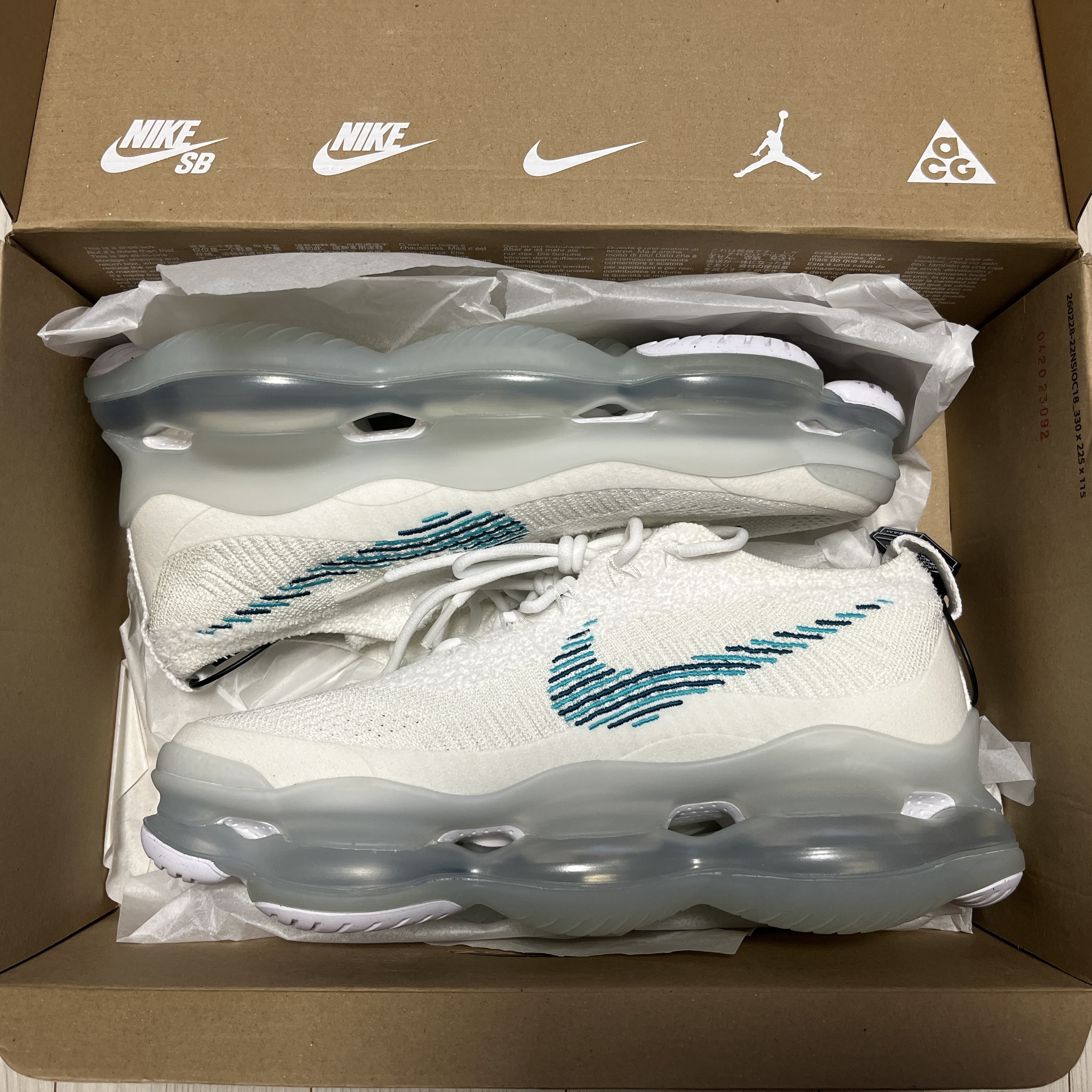 Nike Air Max Scorpion Flyknit White Geod Teal 착용 스타일 - 4