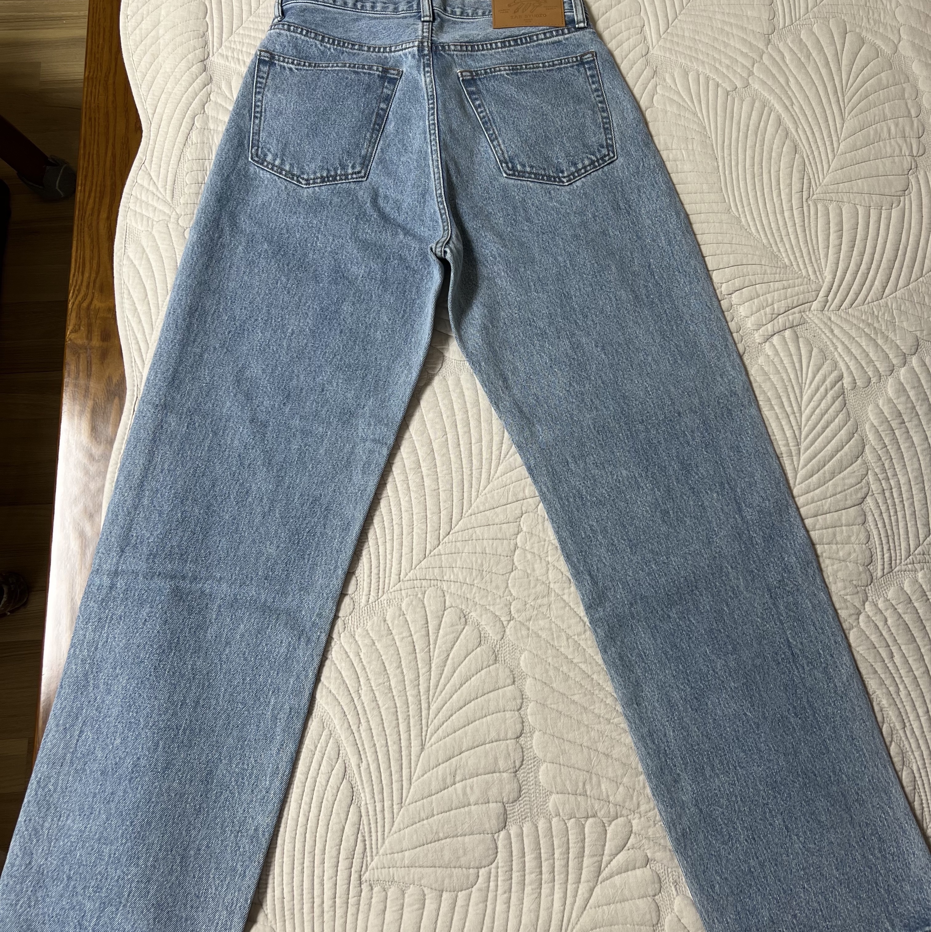 IAB Studio Japanese Washed Denim Pants Blue 착용 스타일 - 3