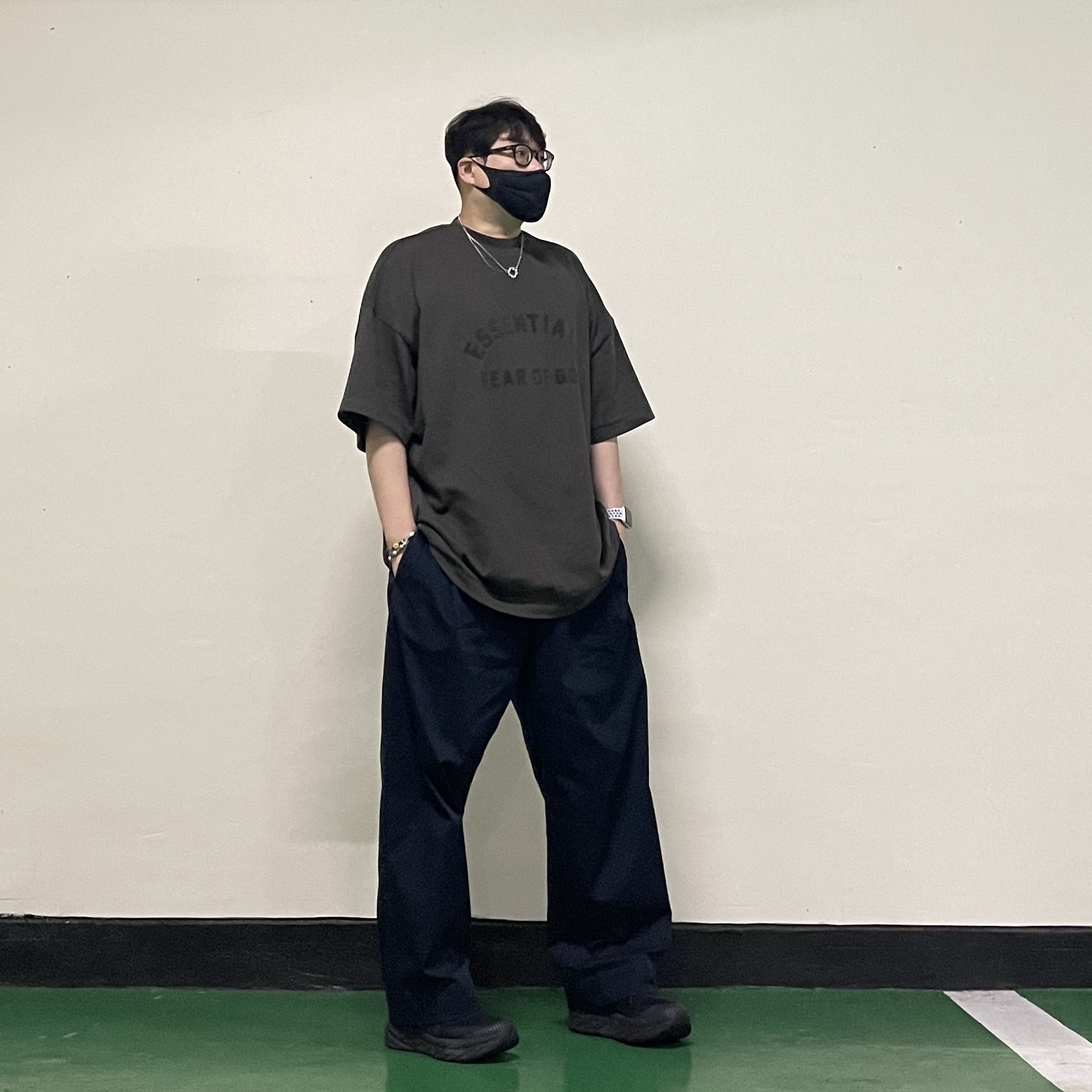 Essentials Heavy Jersey Crewneck T-Shirt Ink - 24SS, Hoka Bondi 7 Black 착용 스타일