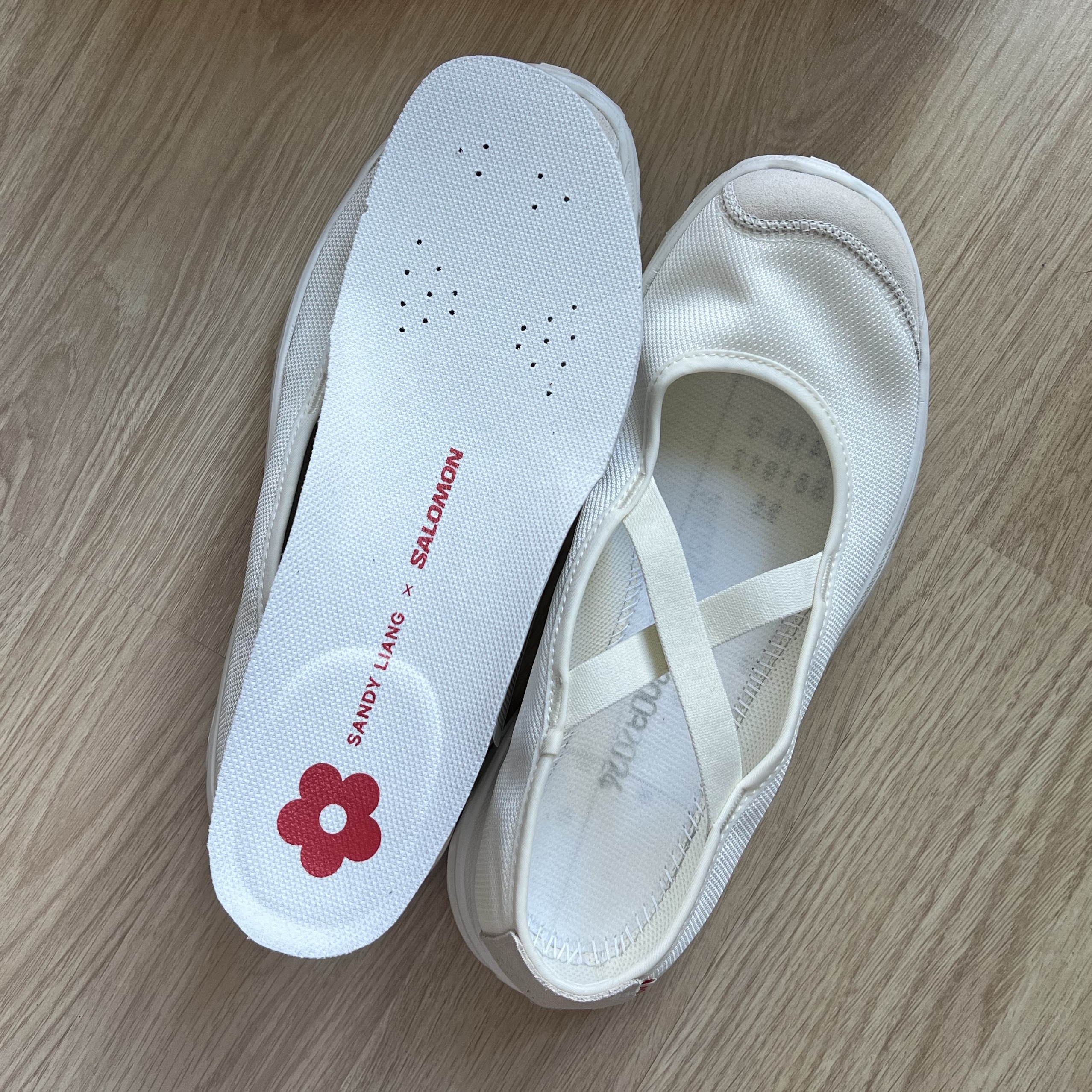 Salomon x Sandy Liang RX Marie Jeanne Vanilla Ice 착용 스타일