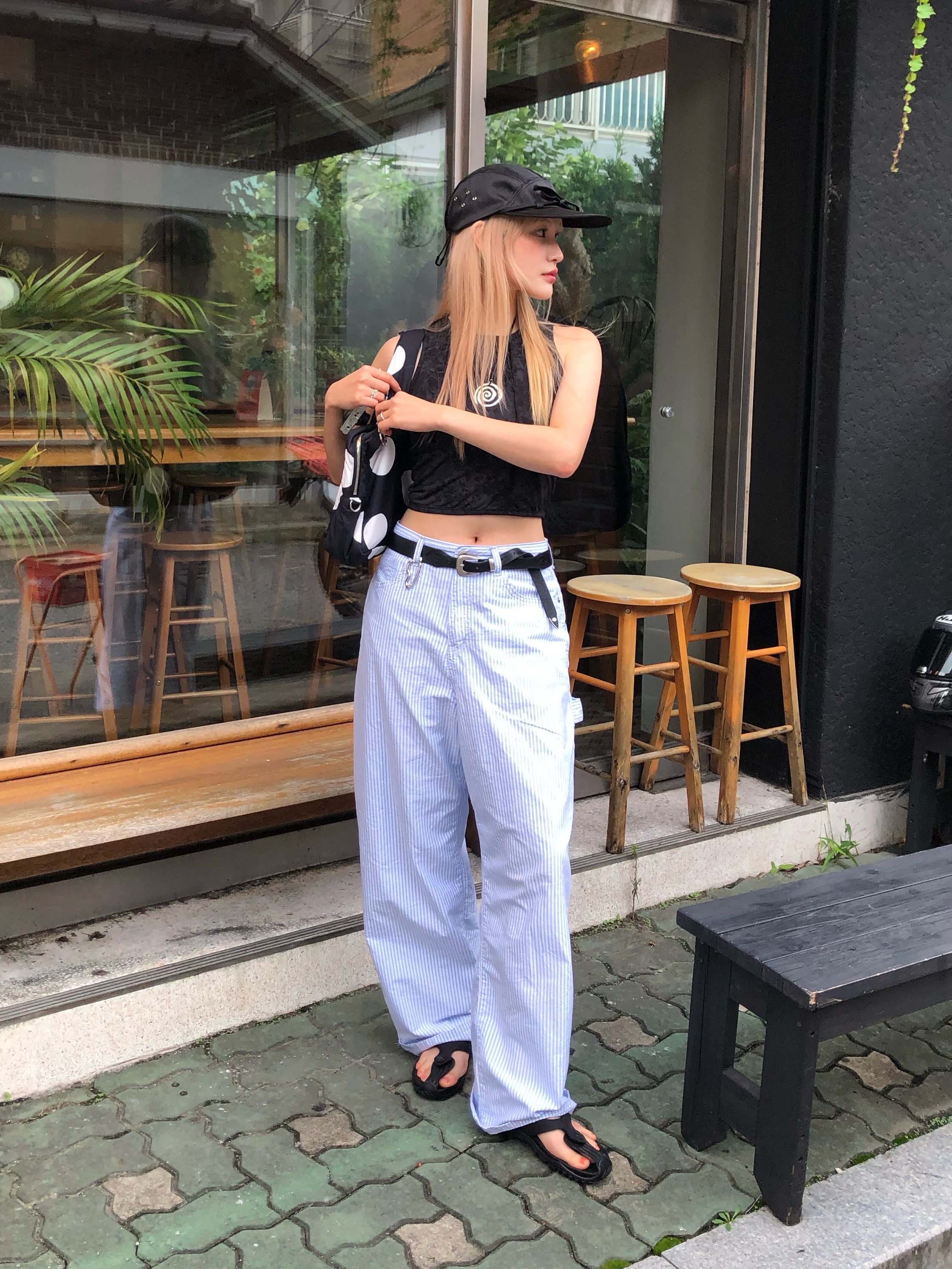[6% 적립] [YIYAE X NegativeThree] Soar Flip Flops Black 착용 스타일 - 3