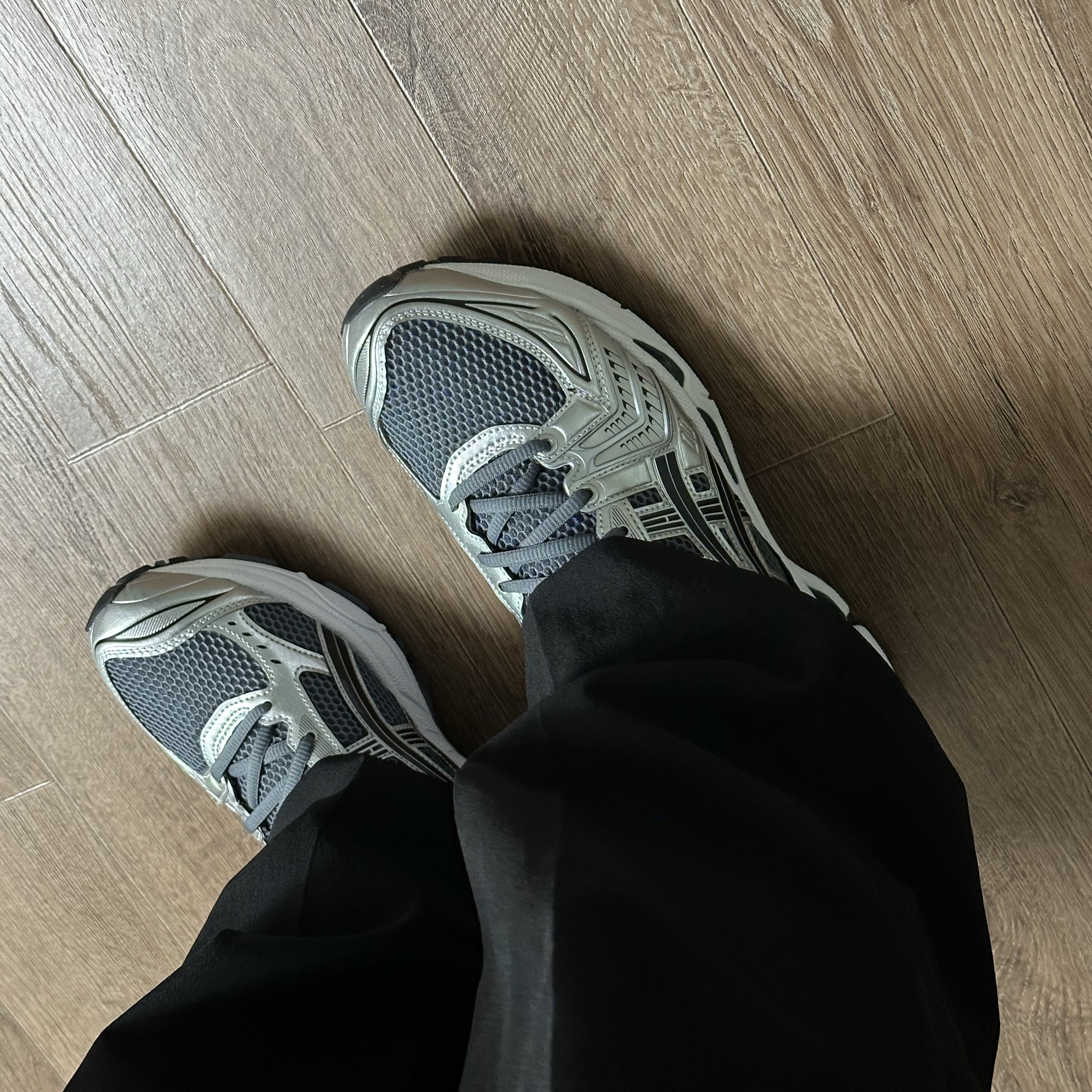 Asics Gel-Kayano 14 Metropolis Jasper Green 착용 스타일 - 3