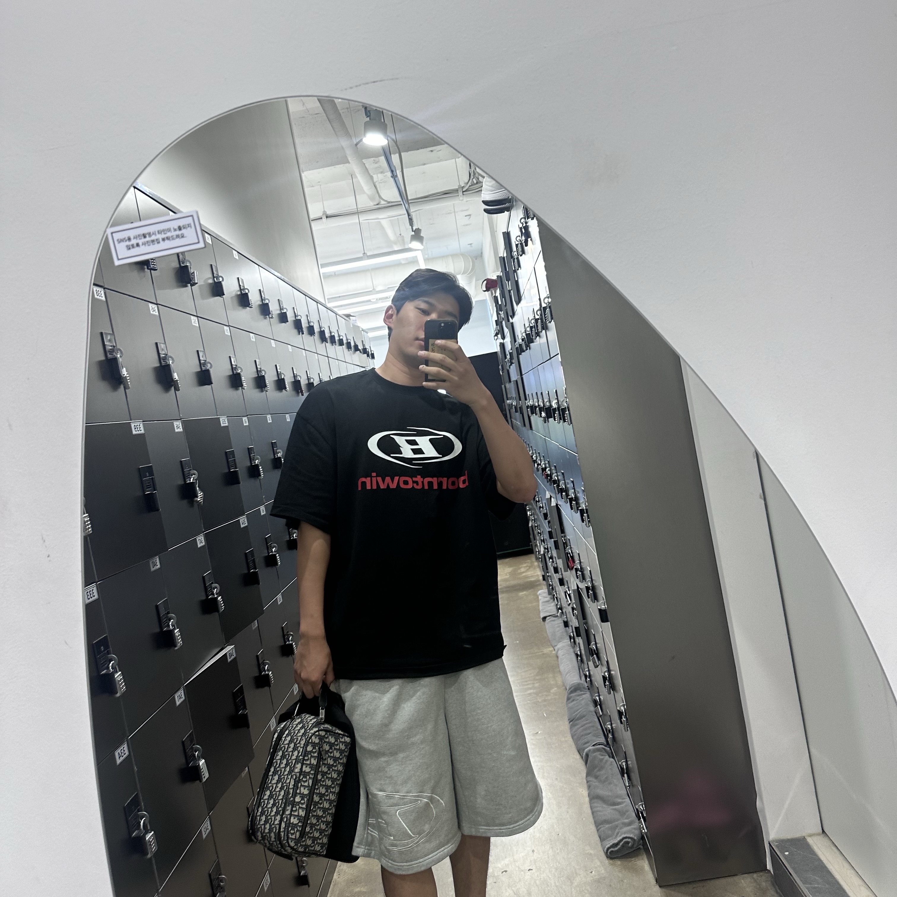 BORN TO WIN Stroke B Half Pants_Long Ver Melange Grey, BORN TO WIN Symbol B Logo T-Shirts Black 착용 스타일