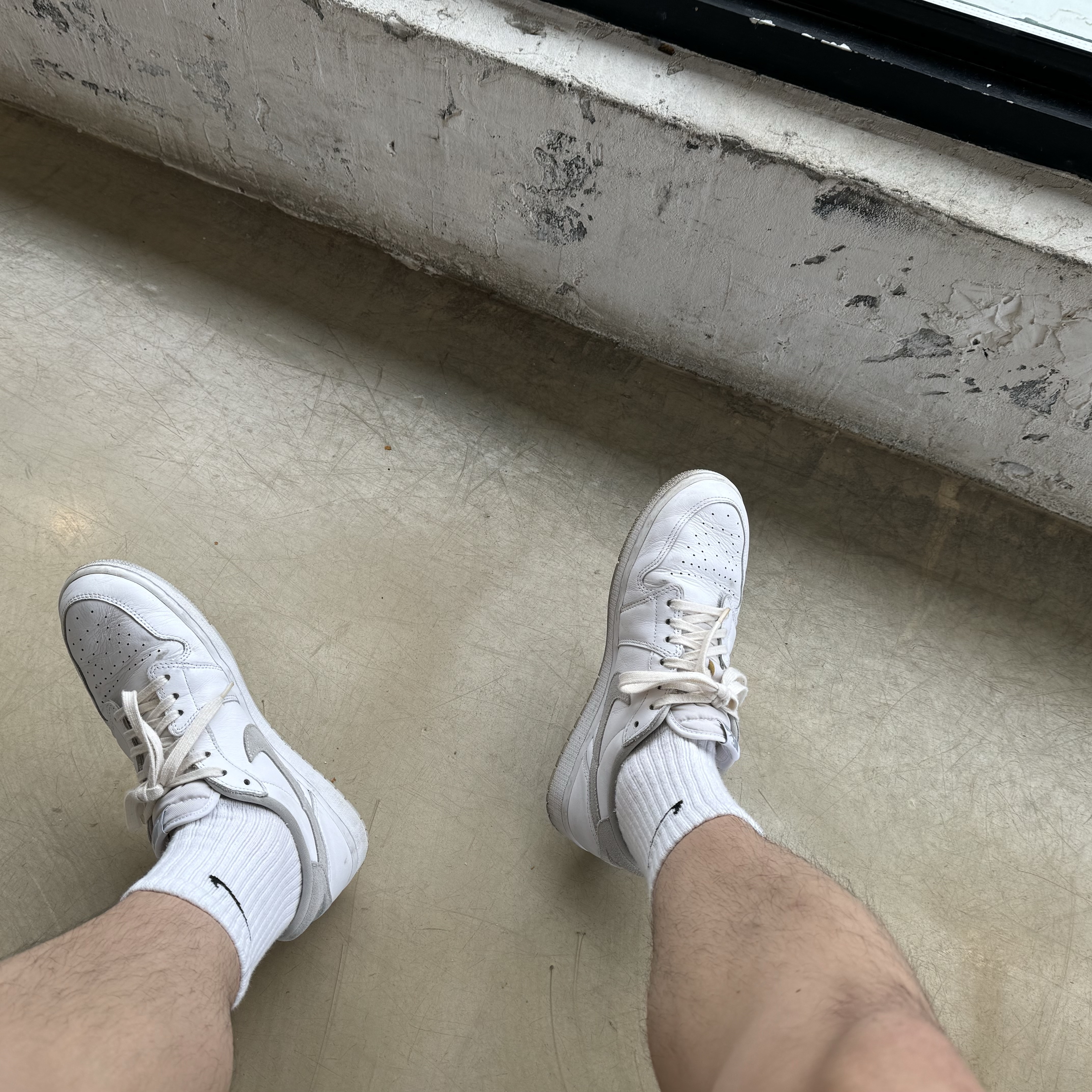 Jordan 1 Low OG Neutral Grey 착용 스타일