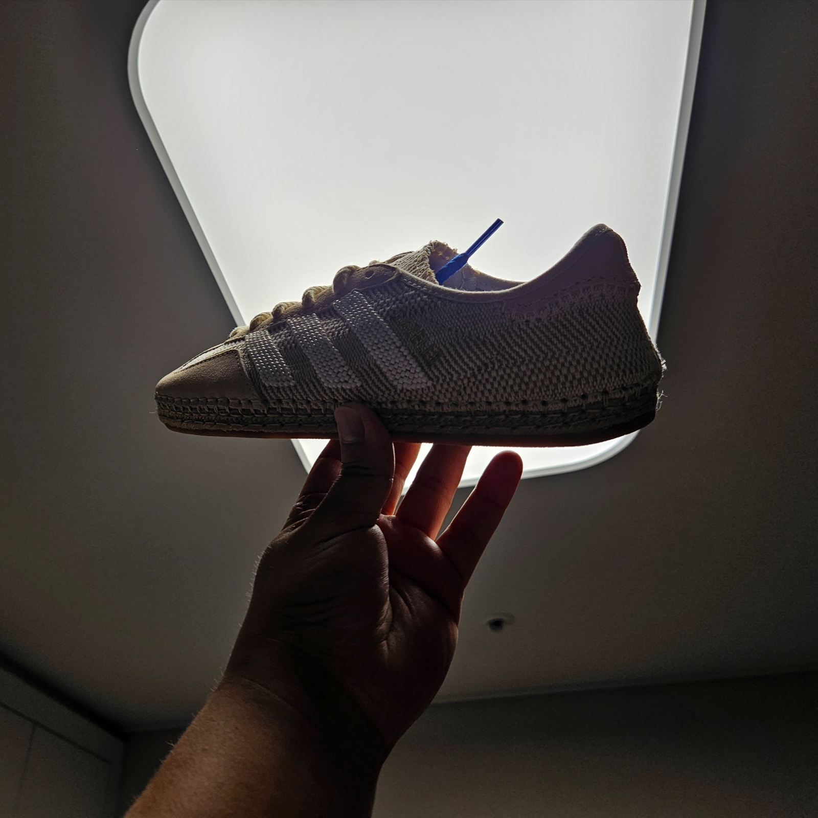 Adidas x Clot Gazelle Halo Ivory Cloud White 착용 스타일