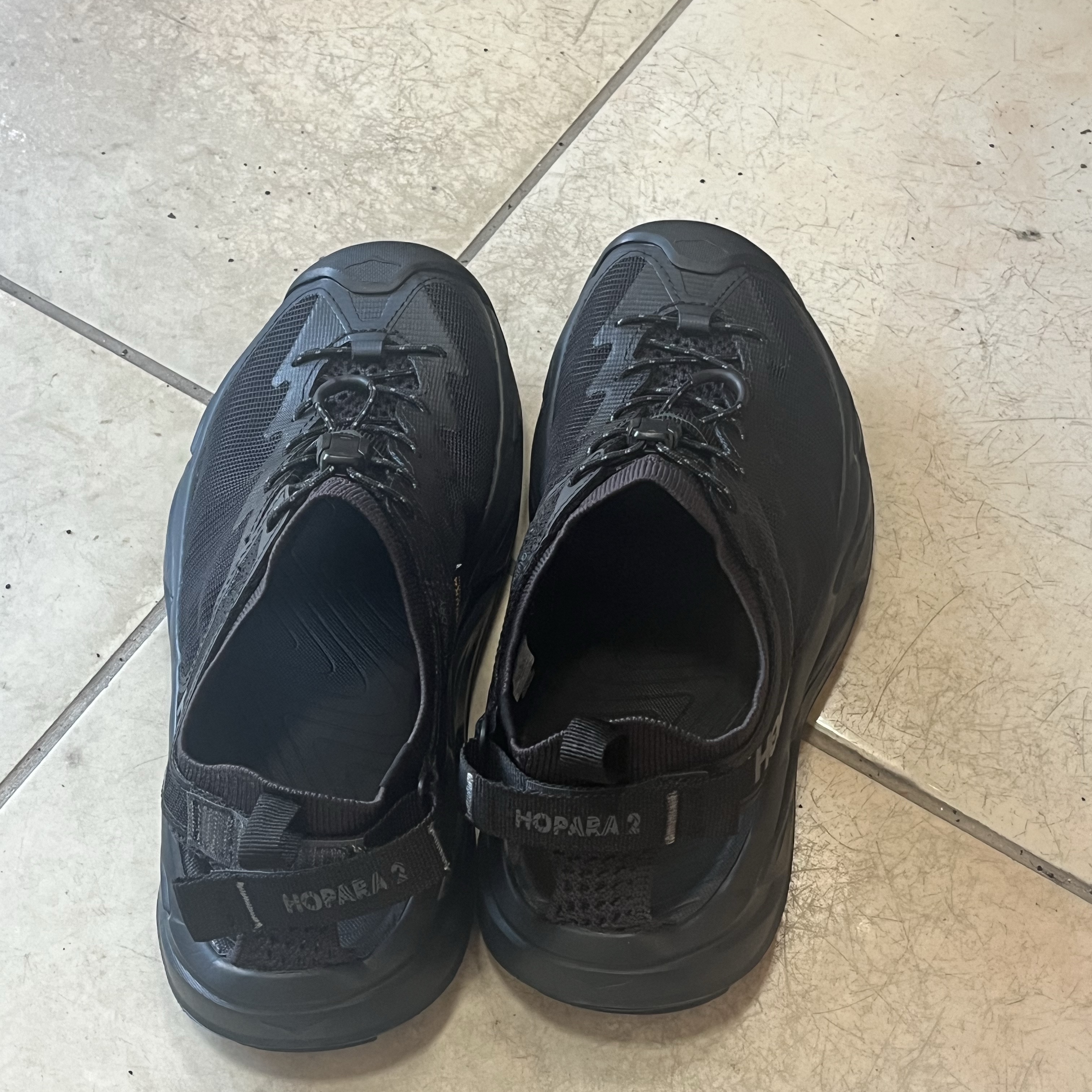 (W) Hoka Hopara 2 Black 착용 스타일