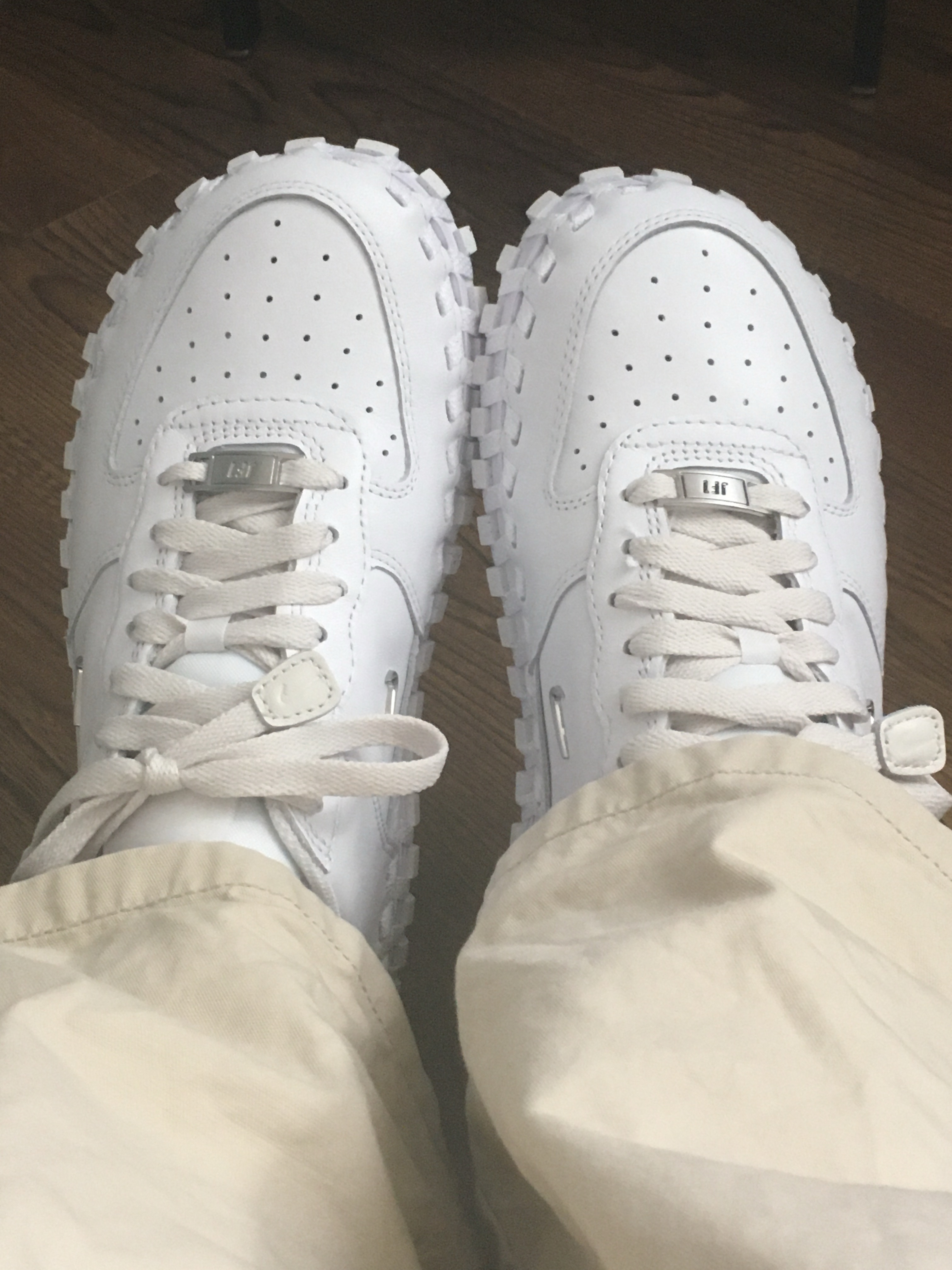 Nike x Jacquemus J Force 1 Low LX SP White 착용 스타일 - 1