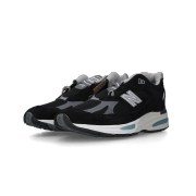 New Balance 991v2 Made in UK Black