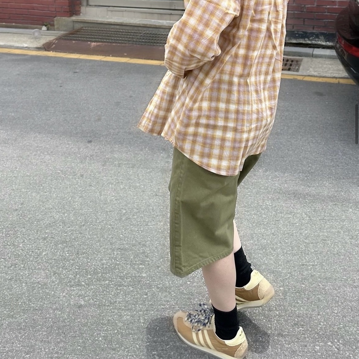 Supreme Baggy Denim Short Light Olive - 24SS, Adidas x Wales Bonner Country Mesa 착용 스타일 - 3