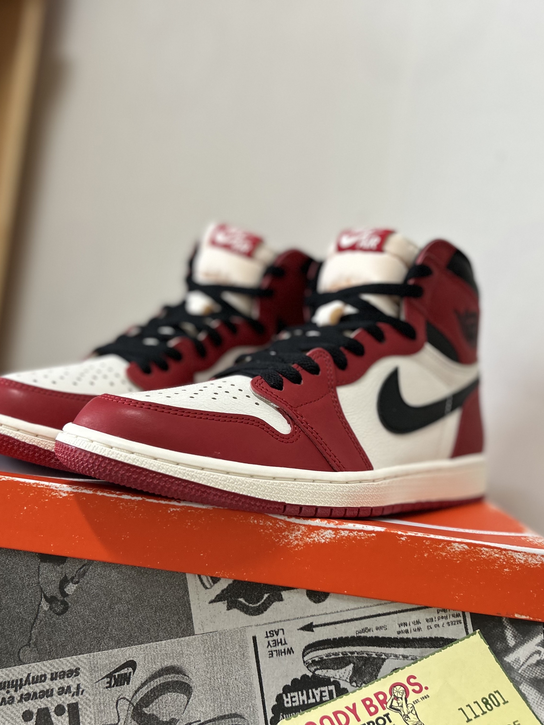 Jordan 1 Retro High OG Chicago 2022, Jordan 1 Retro High Spider-Man Next Chapter 착용 스타일 - 1