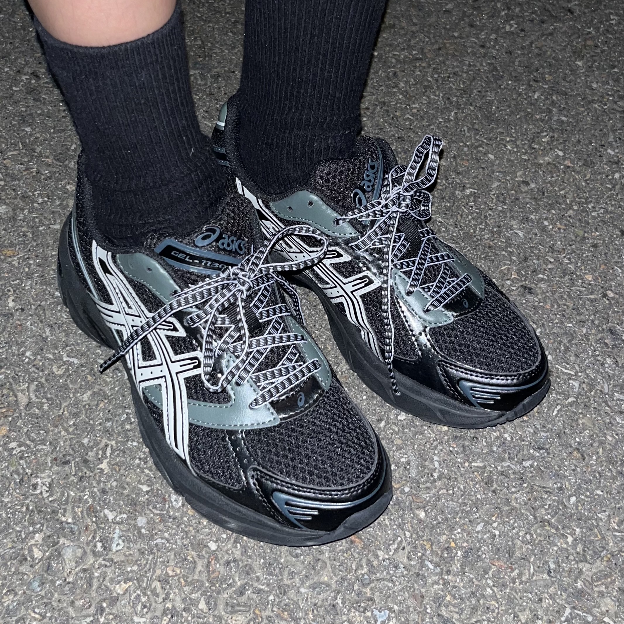 Asics Gel-1130 Black Glacier Grey - Folder Exclusive 착용 스타일 - 2
