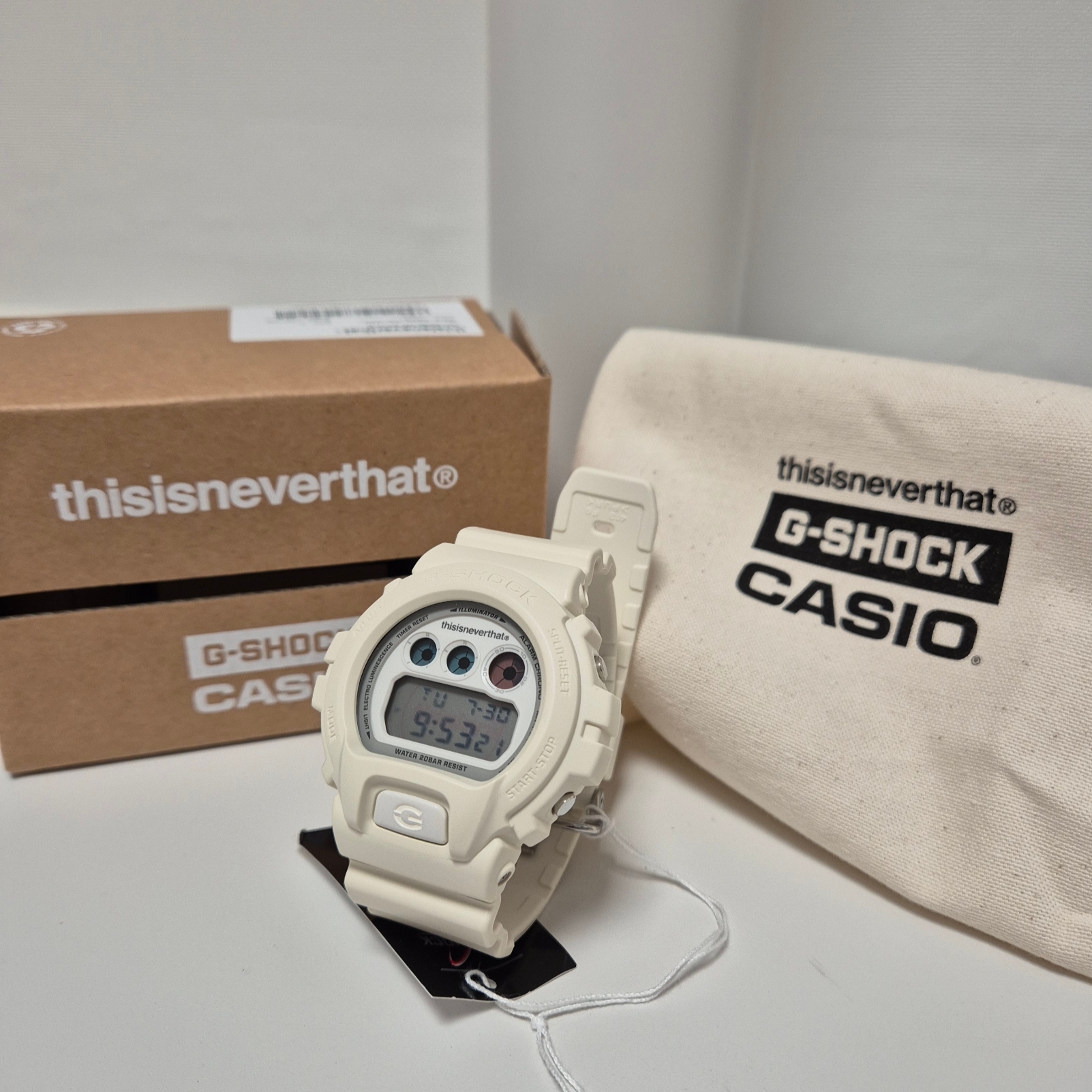 Casio G-Shock x Thisisneverthat DW-6900TNT24-7DF Ivory 착용 스타일 - 1