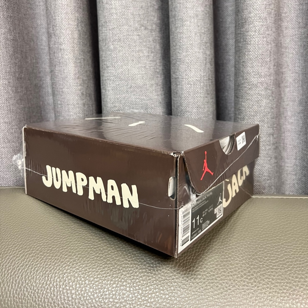 (PS) Jordan x Travis Scott Jumpman Jack TR Sail and Dark Mocha 착용 스타일 - 2