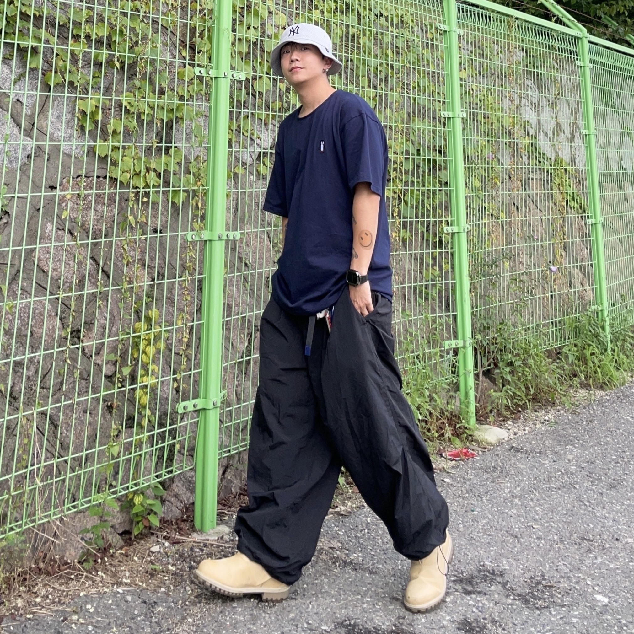 Timberland x A-Cold-Wall 6 Inch Premium Zip-Up Boot Light Beige - Wide, Supreme Metal Lighter Holster - 19SS 착용 스타일 - 1