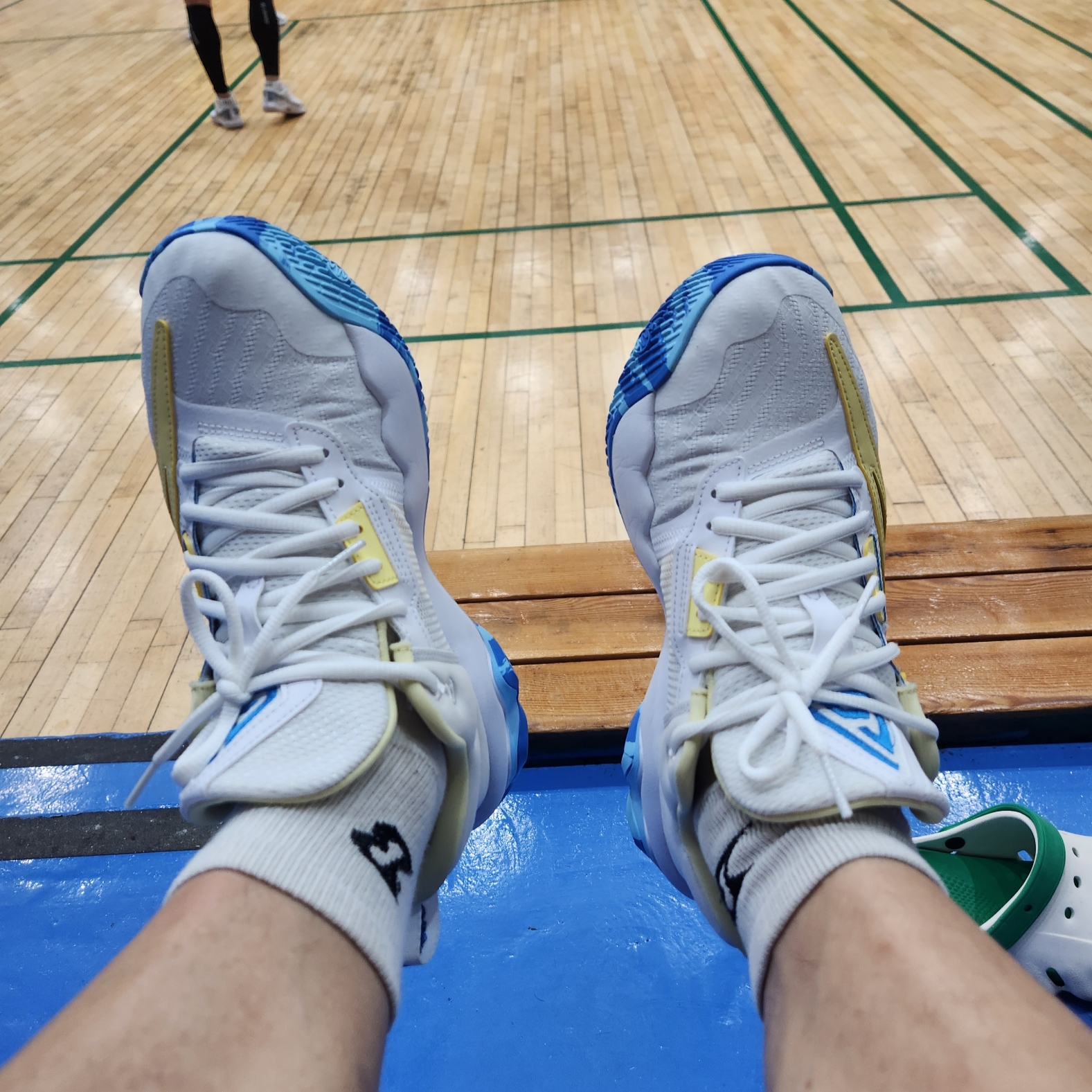 Nike Giannis Immortality 3 EP White Light Photo Blue 착용 스타일