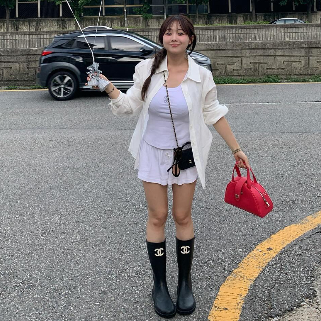 (W) Chanel Boots Caoutchouc & Black 착용 스타일 - 2