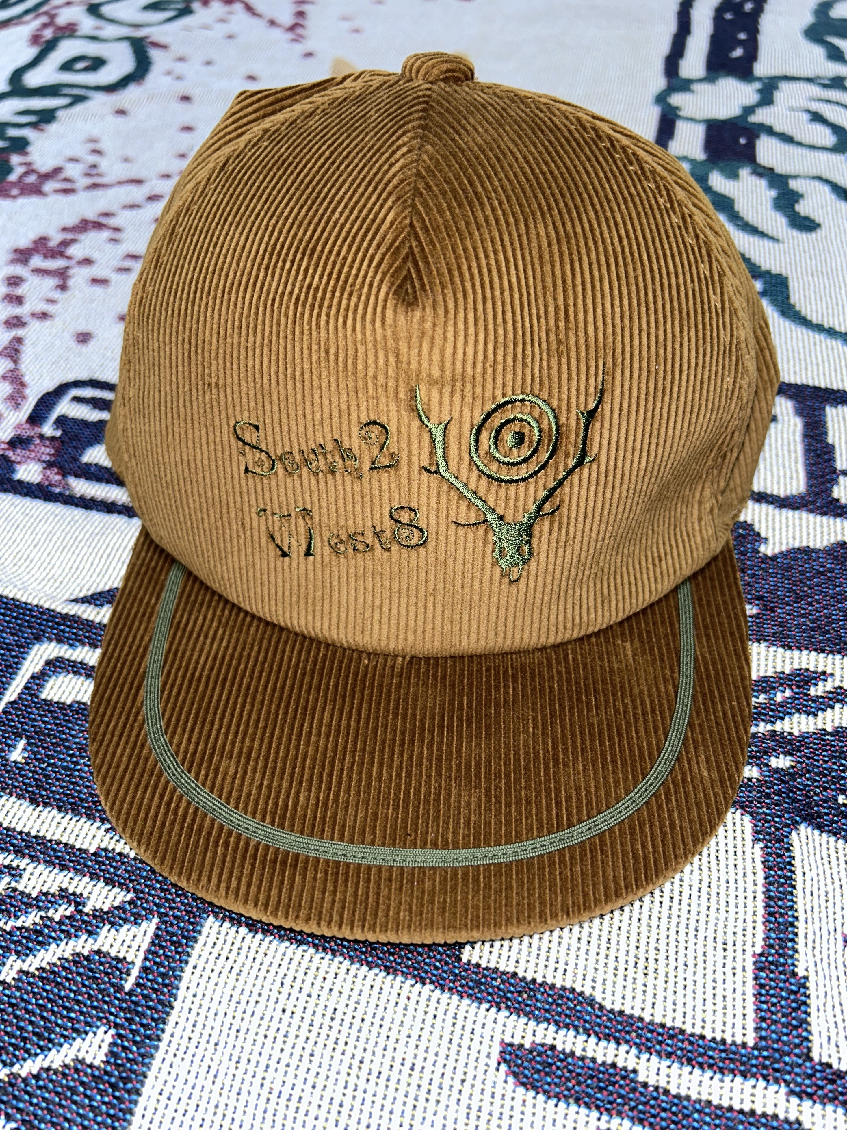 South2 West8 Corduroy Trucker Hat Brown 착용 스타일 - 1