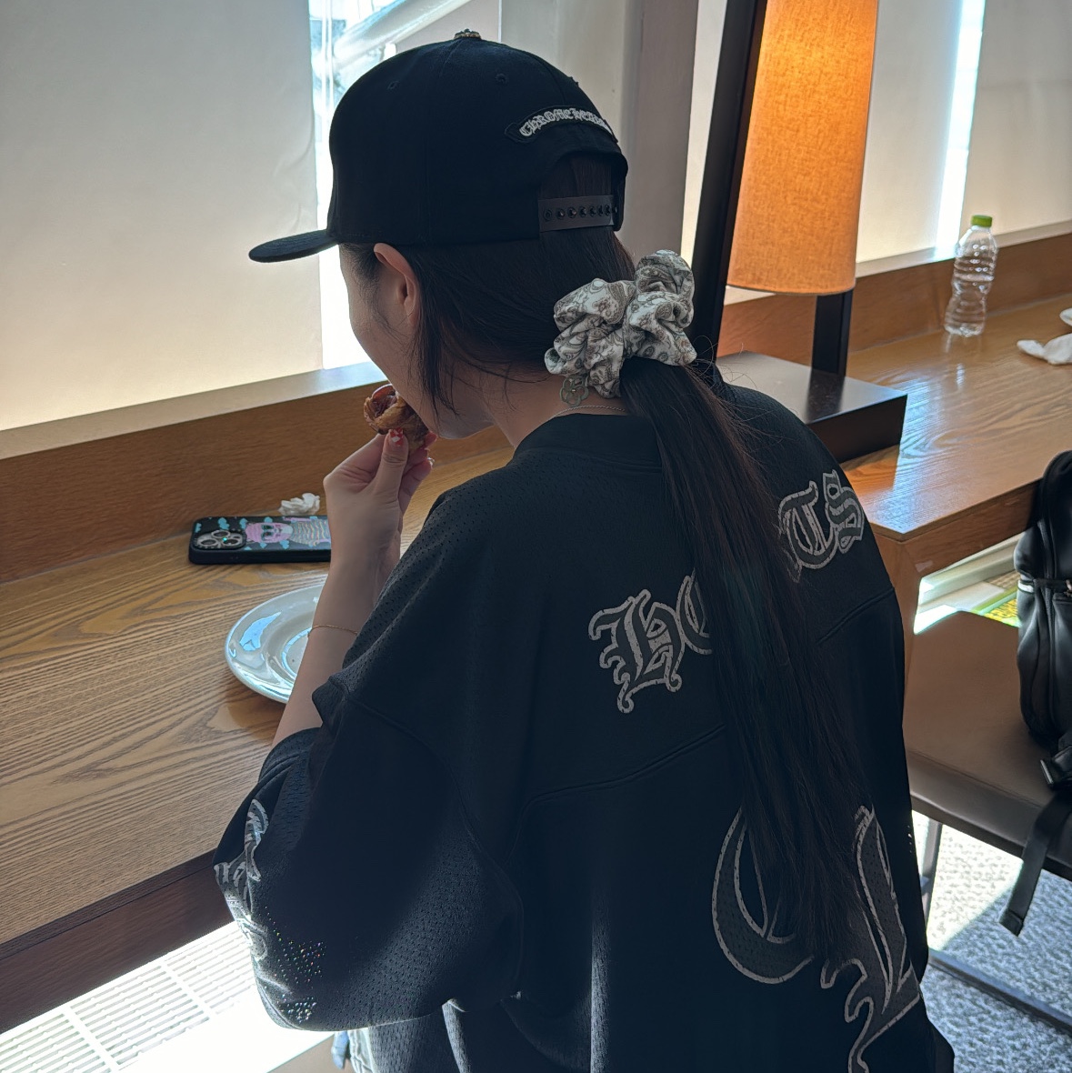 Chrome Hearts Mesh Stadium Jersey Black, Chrome Hearts Horseshoe Denim Baseball Hat Black 착용 스타일 - 3