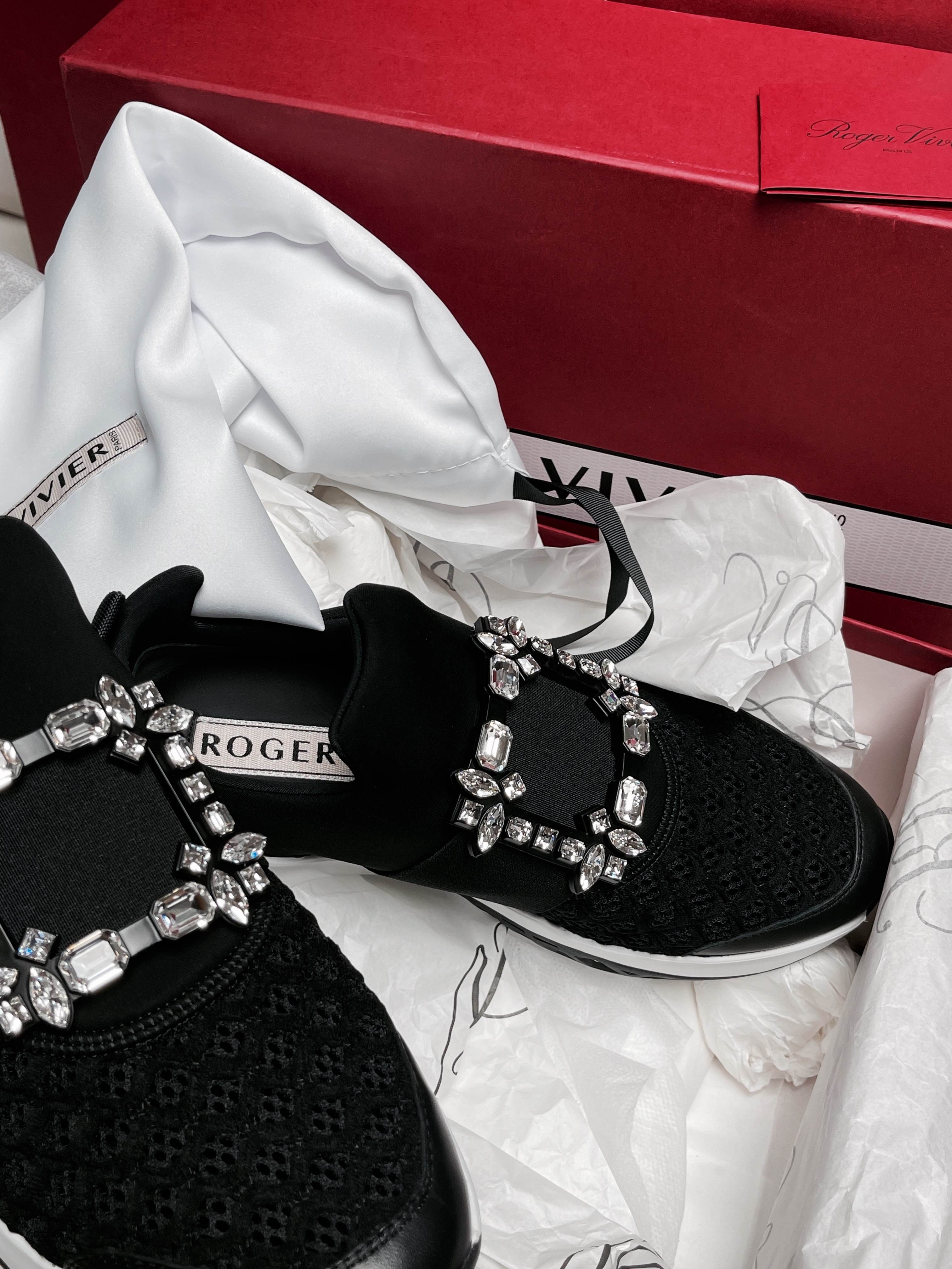 (W) Roger Vivier Viv' Run Strass Buckle Sneakers in Technical Fabrics Black 착용 스타일