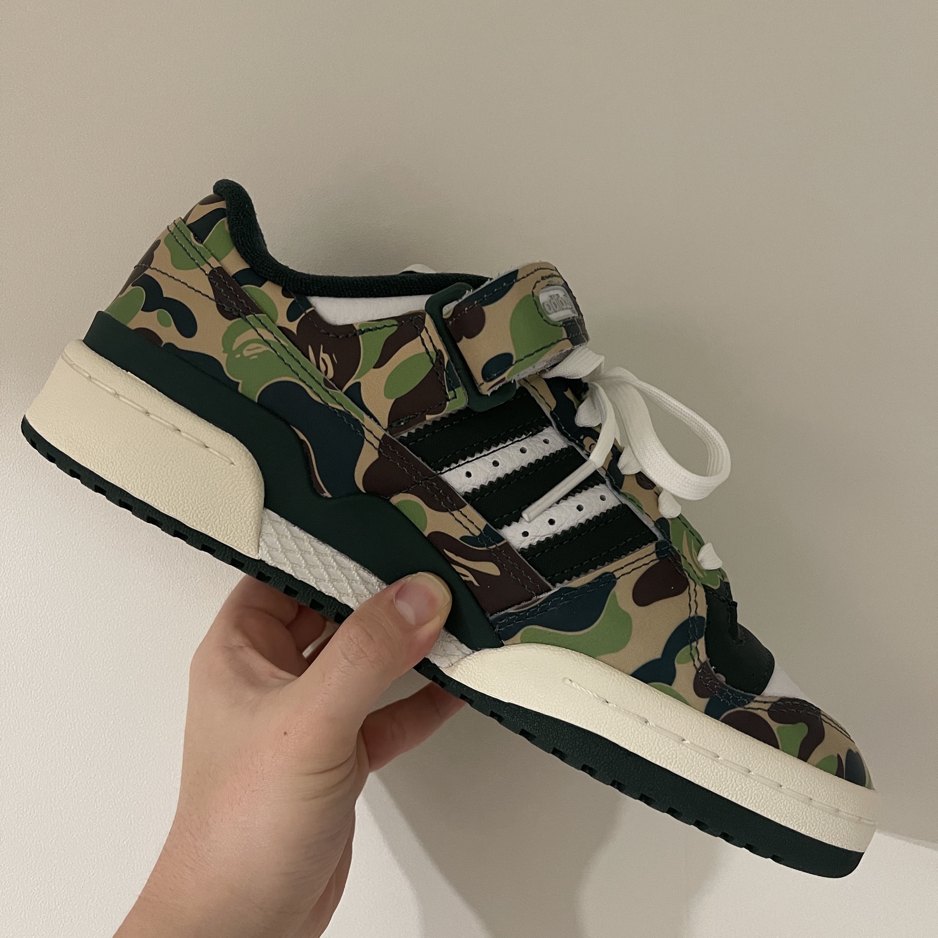Adidas x BAPE Forum 84 Low Green Camo 착용 스타일 - 2