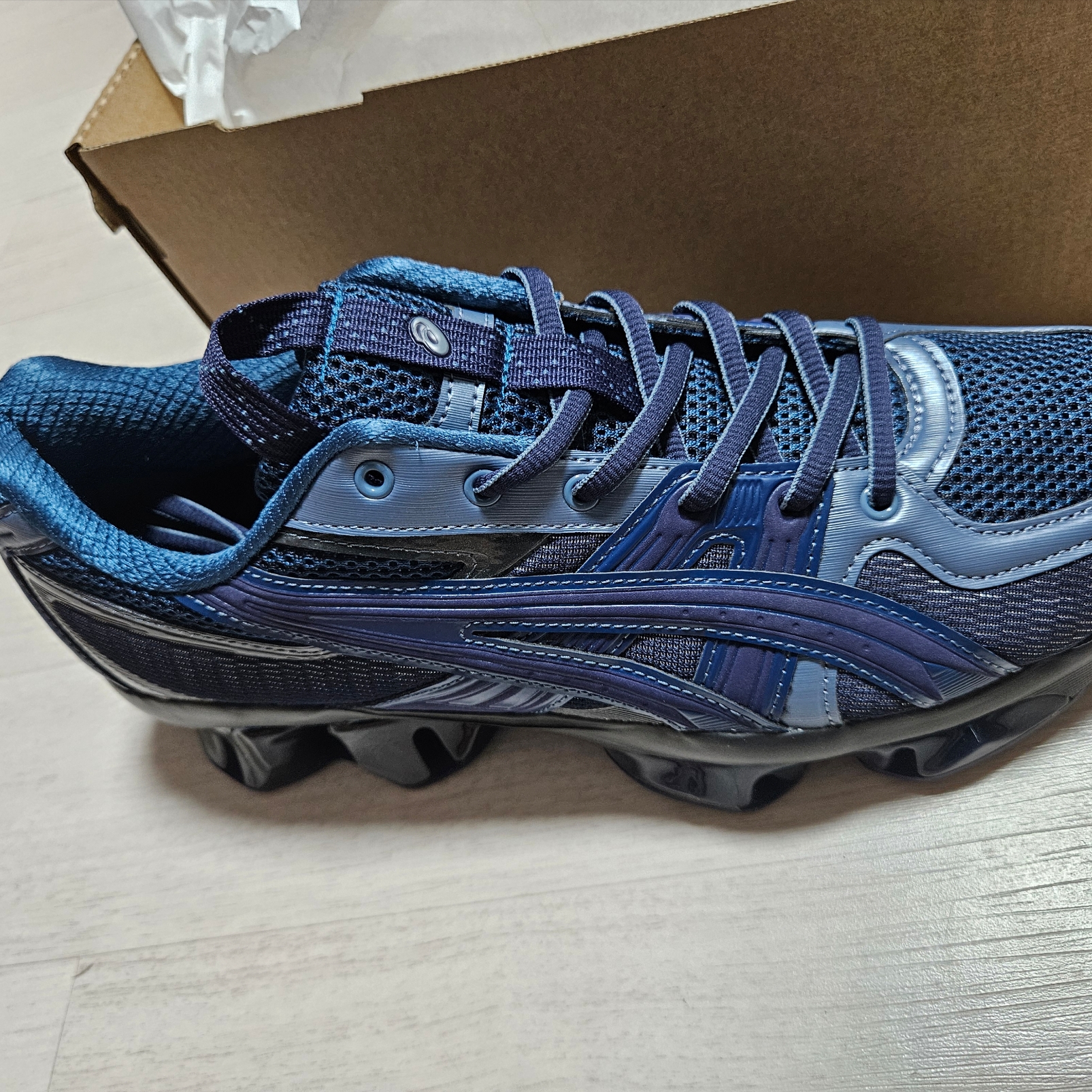 Asics US5-S Gel-Quantum Kinetic Light Indigo Peacoat 착용 스타일 - 2