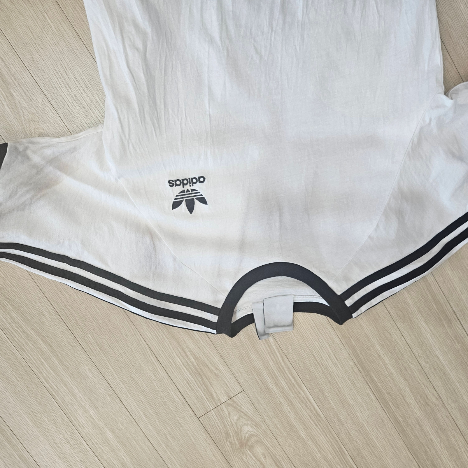 Adidas Adicolor Classics 3-Stripes T-Shirt White - KR Sizing 착용 스타일